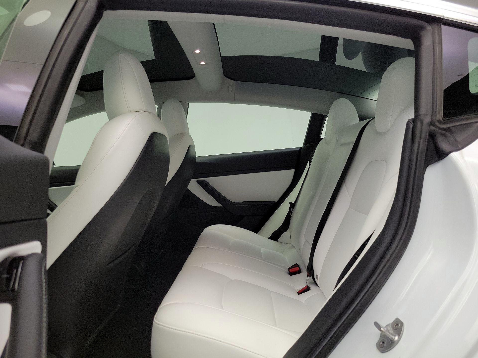 Thumbnail: 2020 Tesla Model 3 - 19