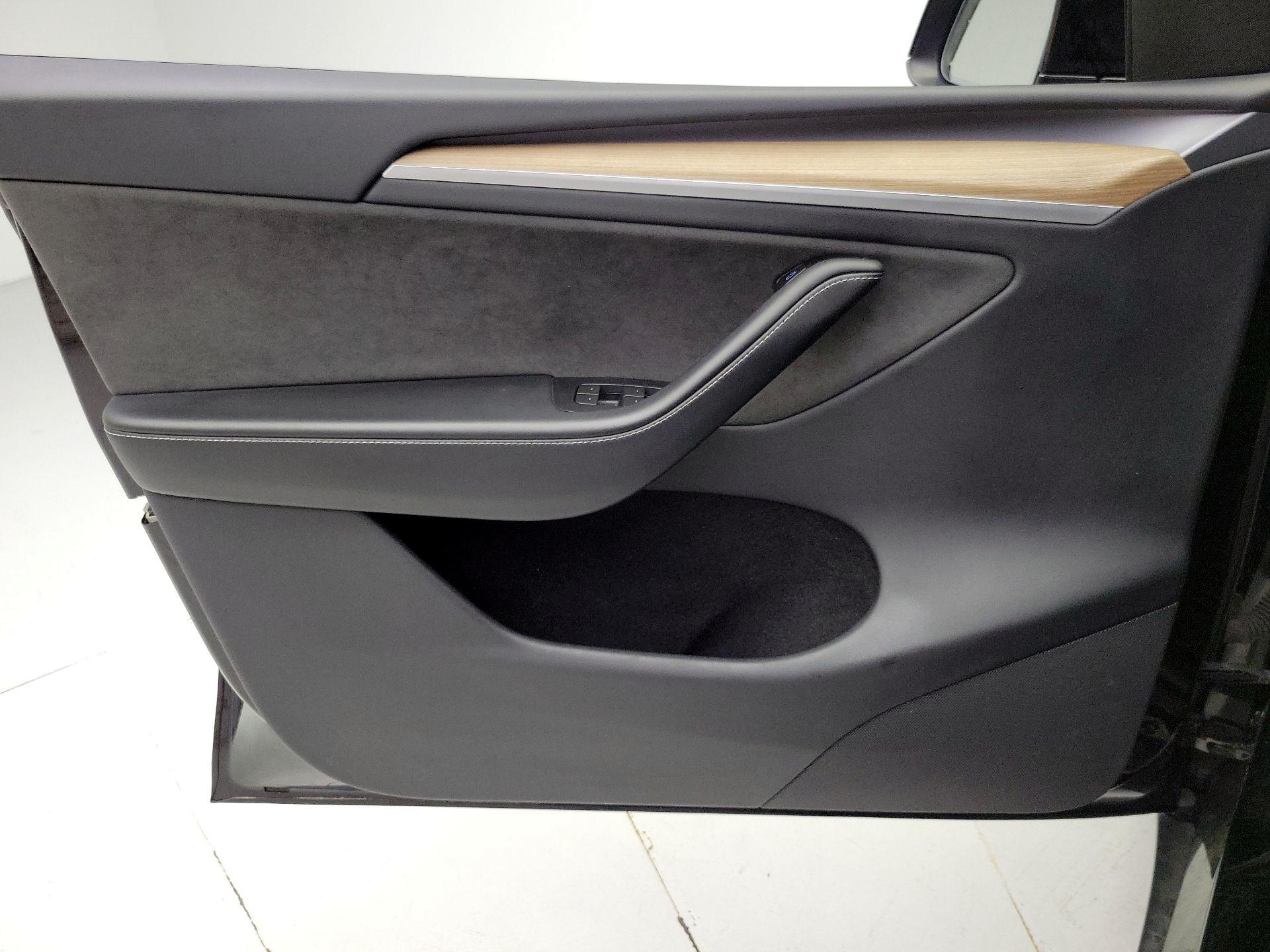 Thumbnail: 2024 Tesla Model Y - 12