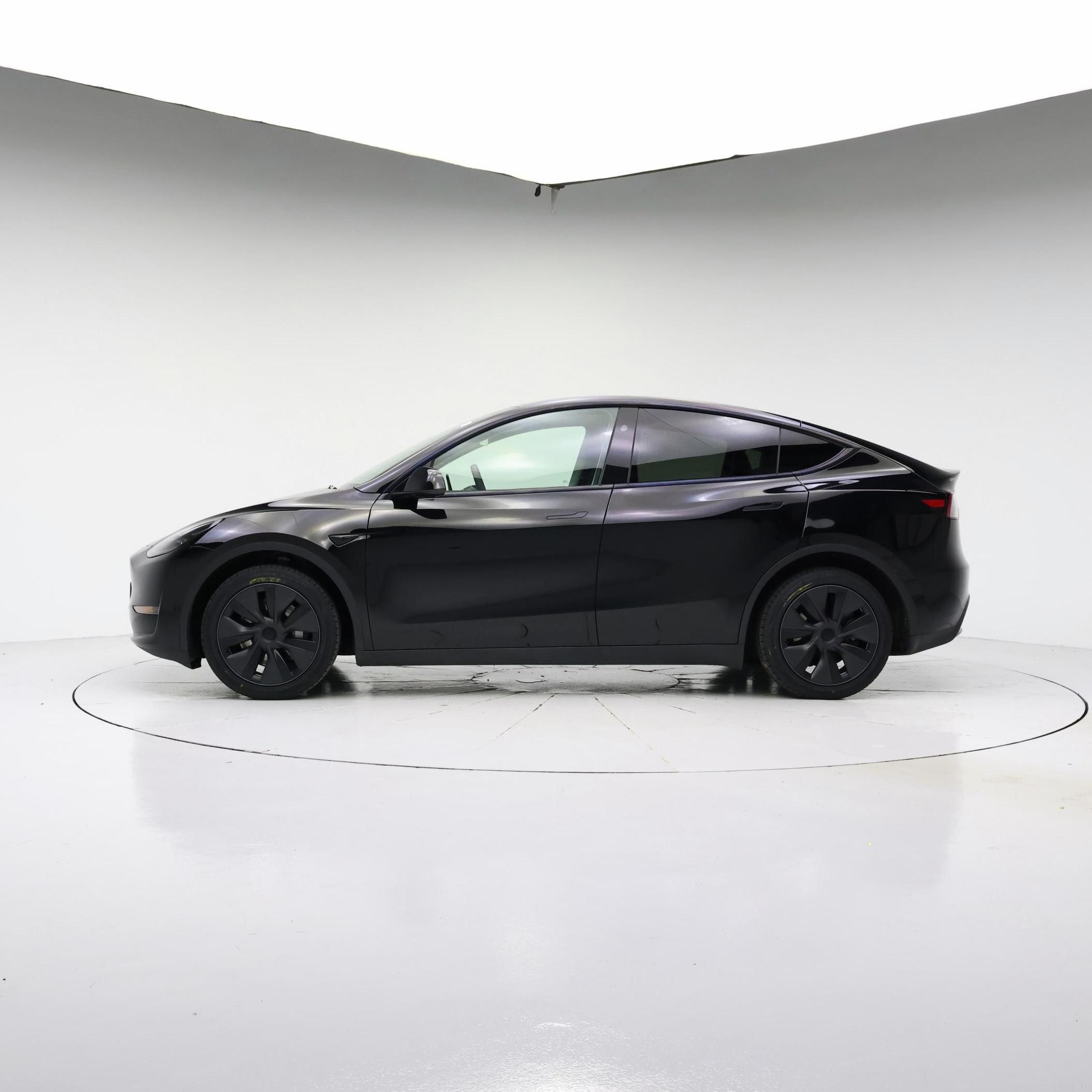 Thumbnail: 2024 Tesla Model Y - 3