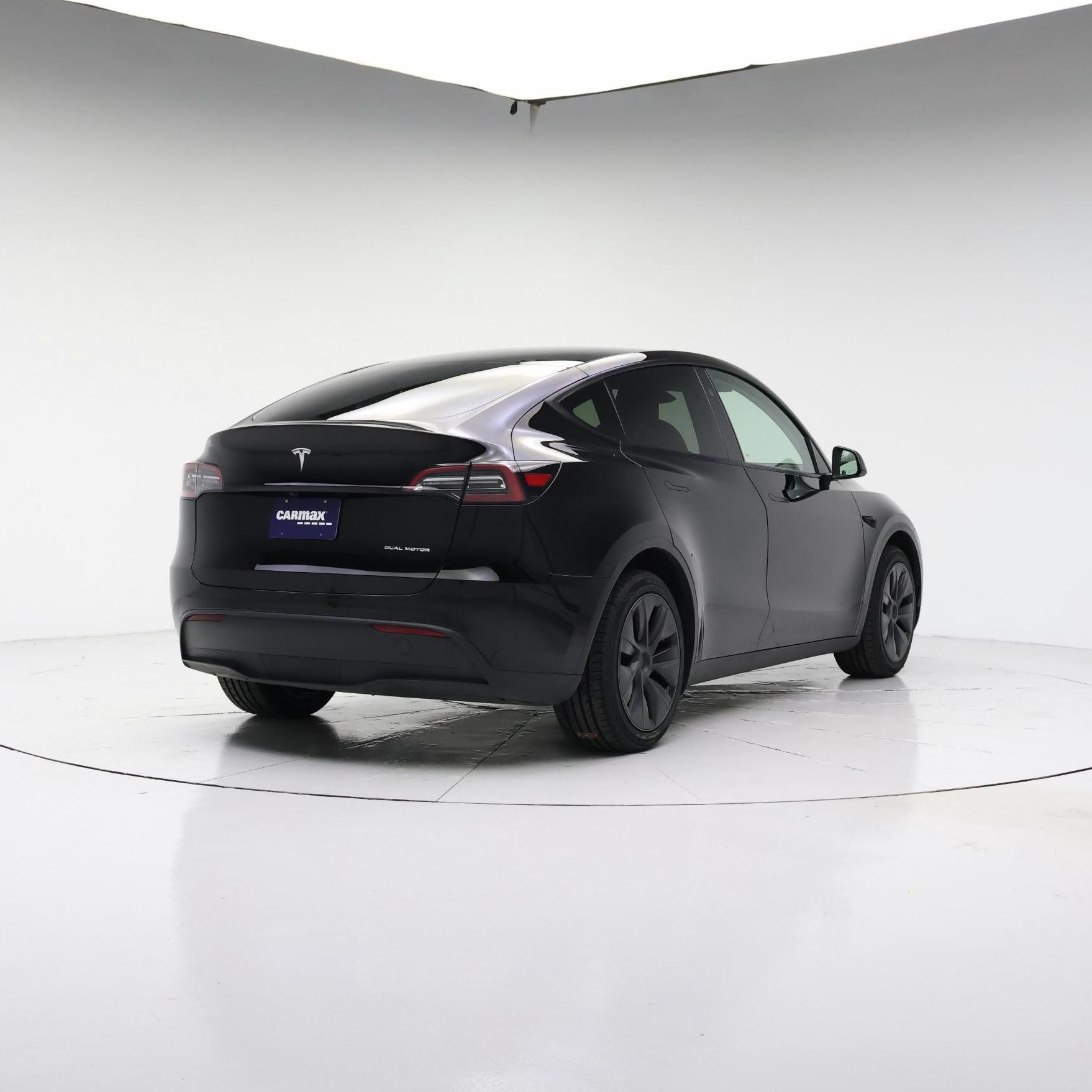 Thumbnail: 2024 Tesla Model Y - 8