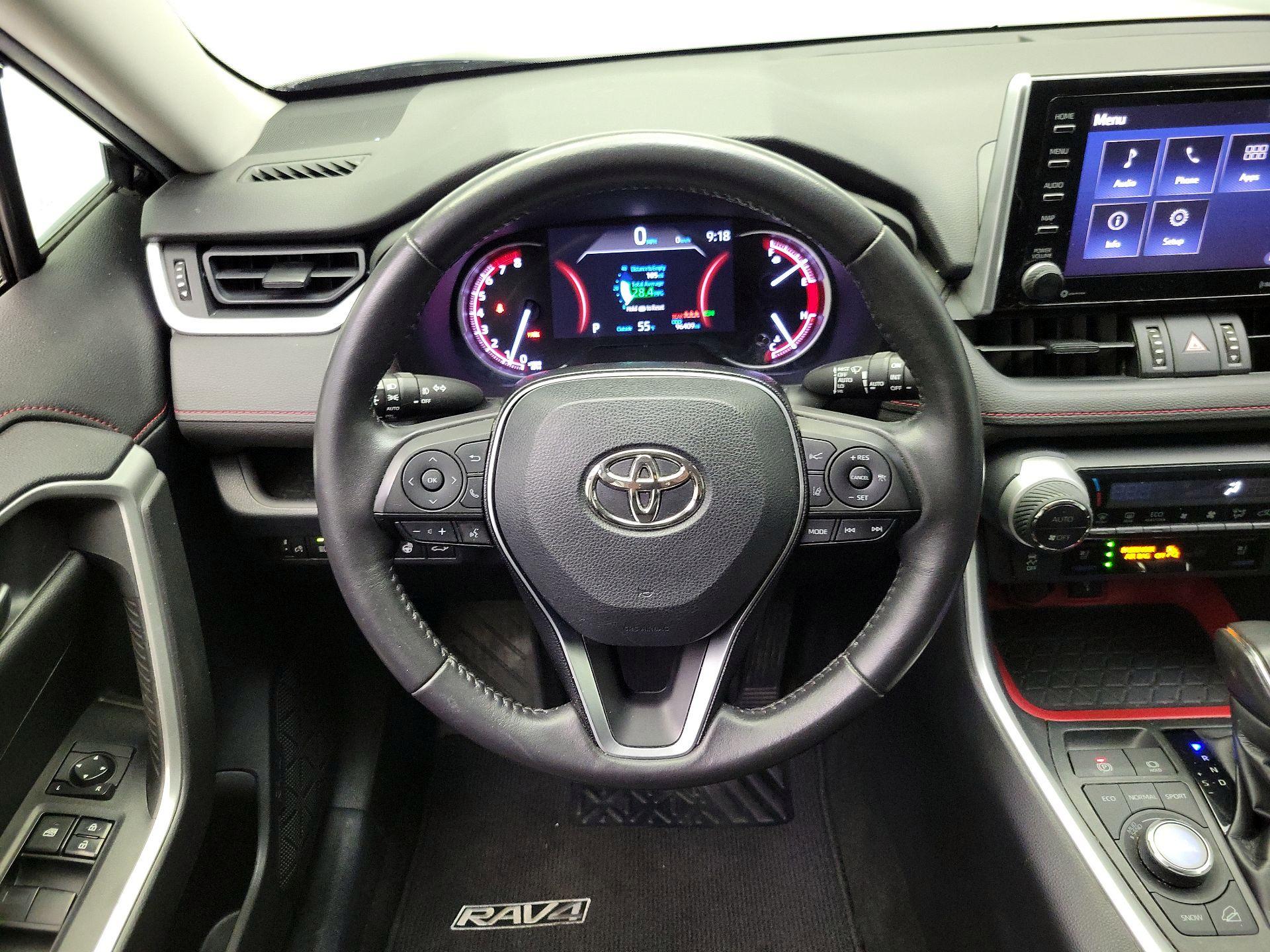 Thumbnail: 2020 Toyota RAV4 - 10