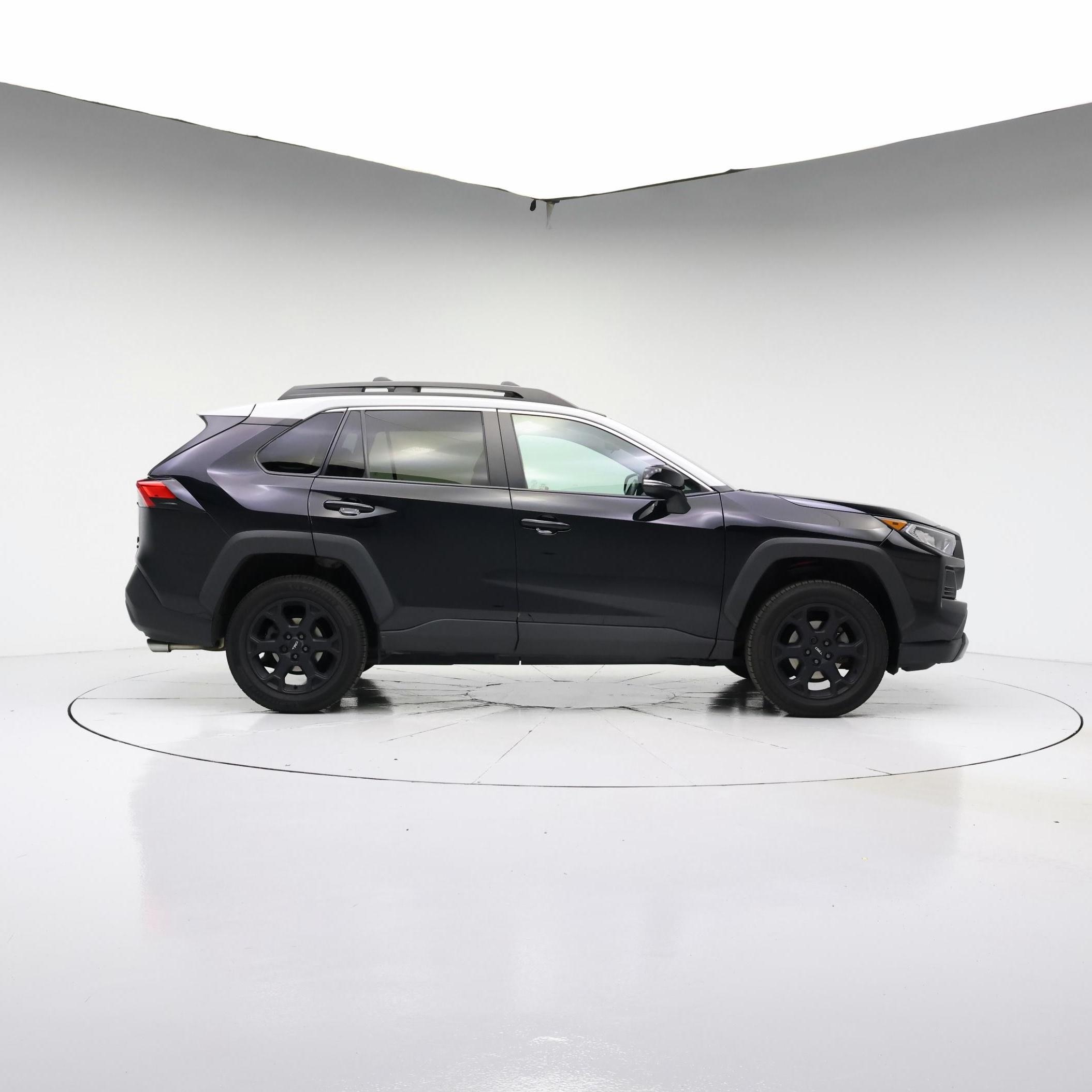 Thumbnail: 2020 Toyota RAV4 - 7