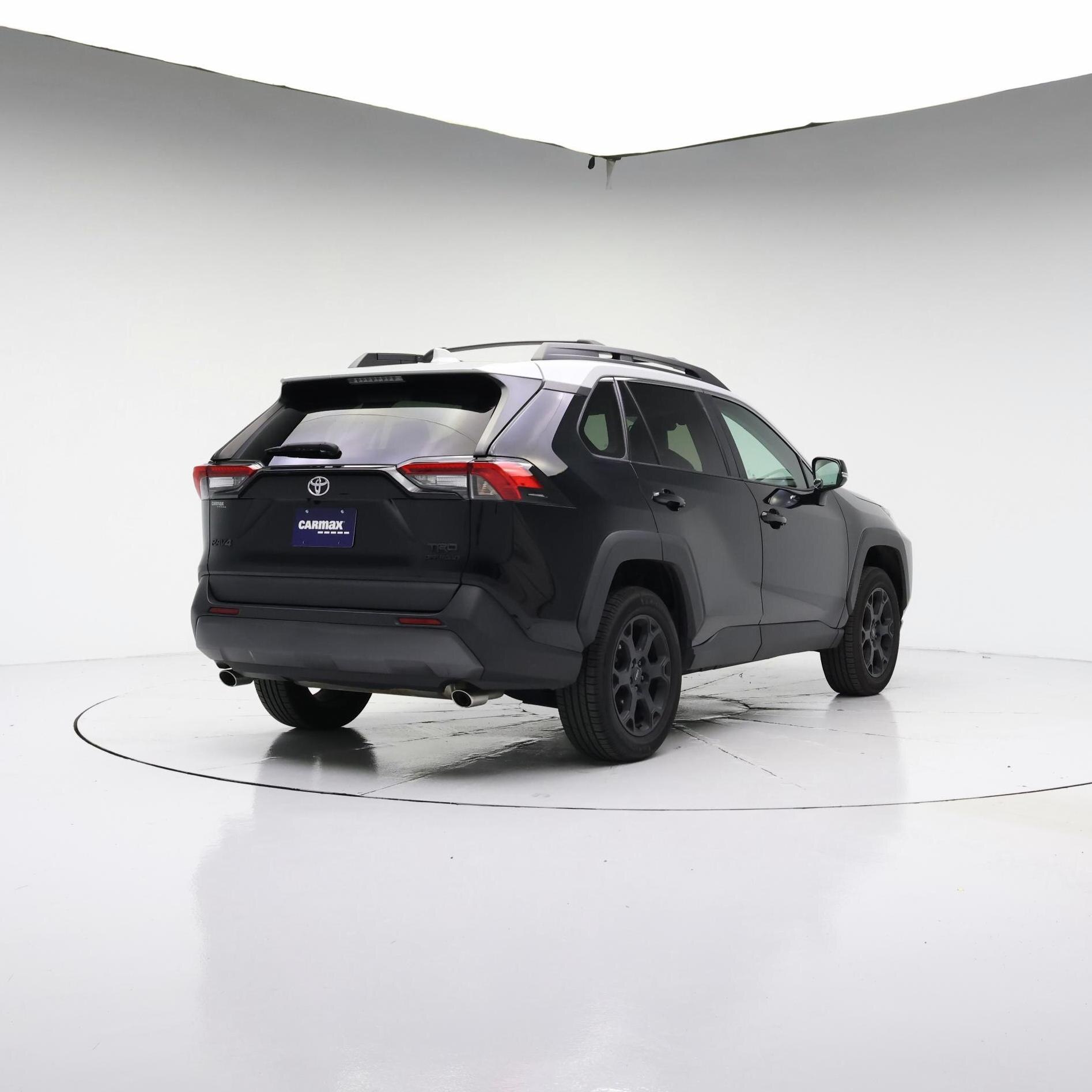 Thumbnail: 2020 Toyota RAV4 - 8