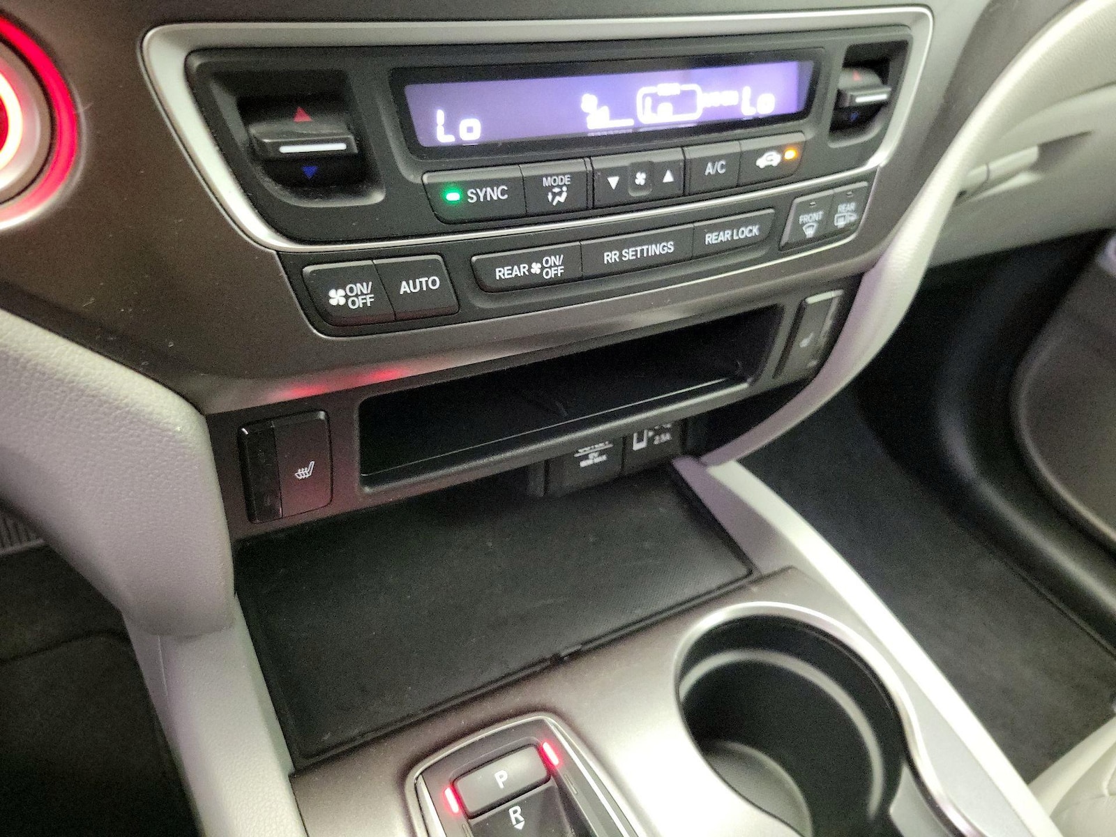2022 Honda Pilot EX-L - Photo 17