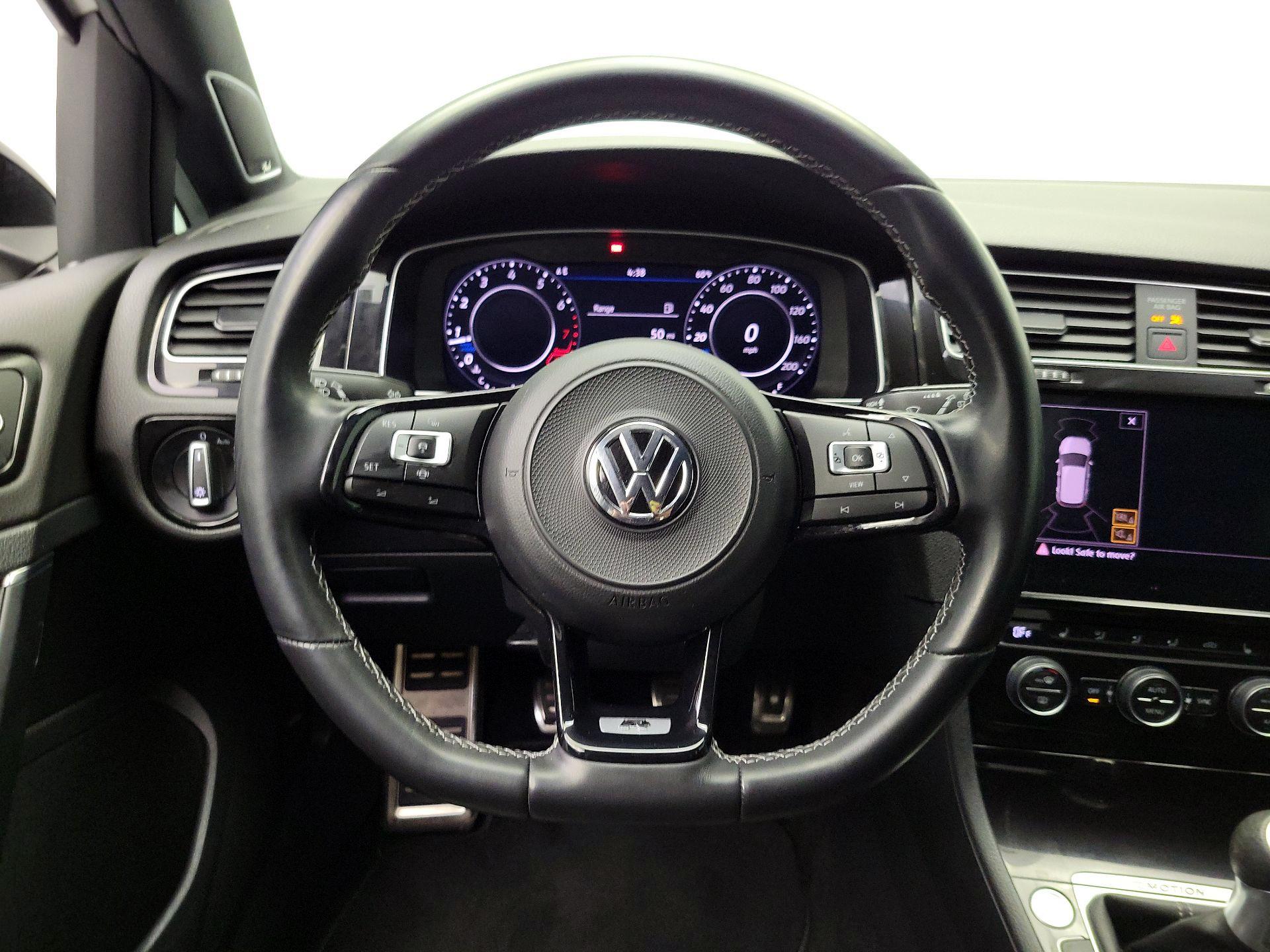 Thumbnail: 2019 Volkswagen Golf - 10
