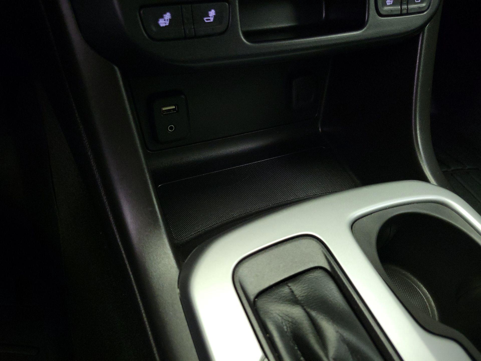 Thumbnail: 2016 Chevrolet Colorado - 18