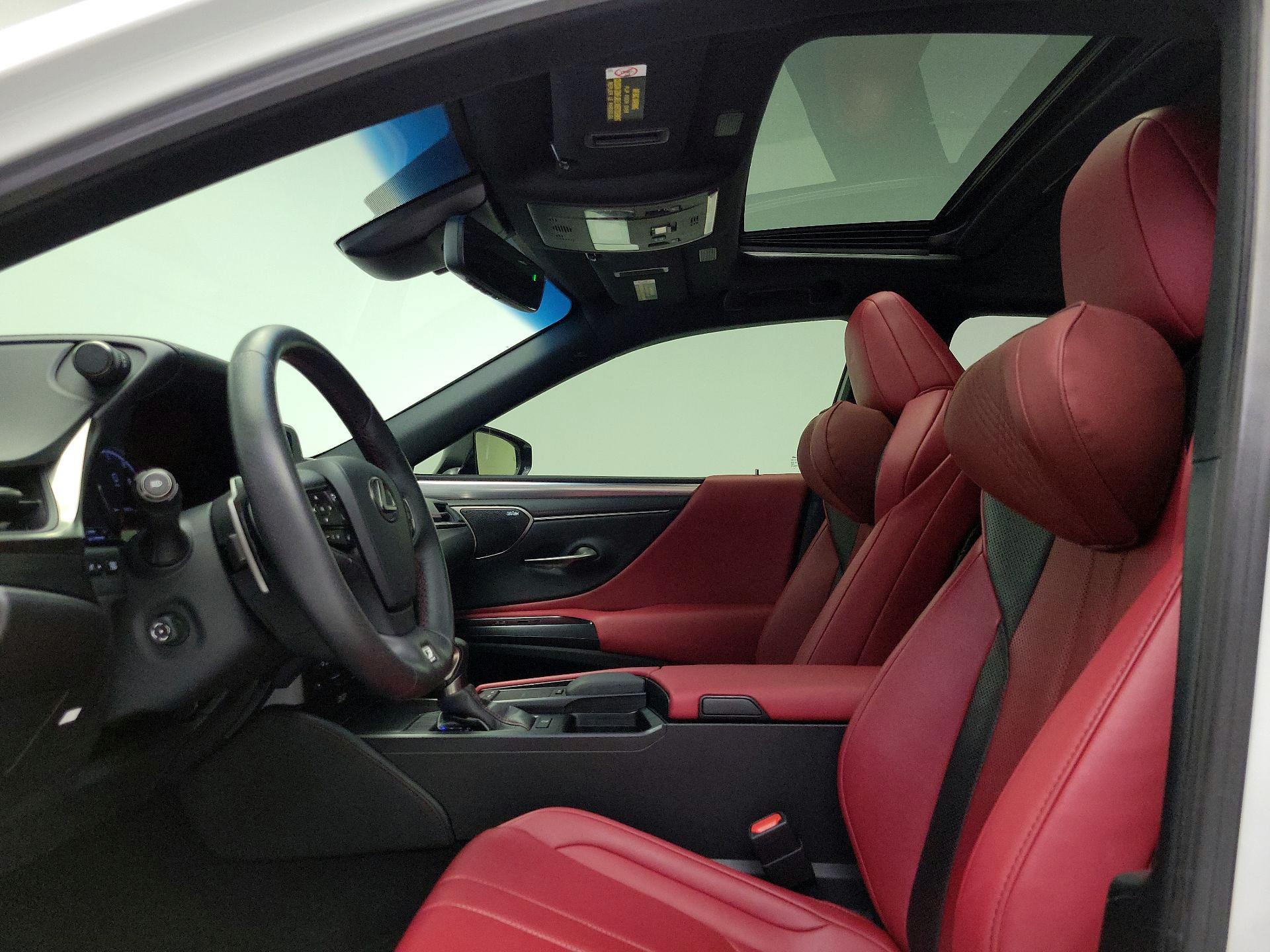 Thumbnail: 2020 Lexus ES - 19
