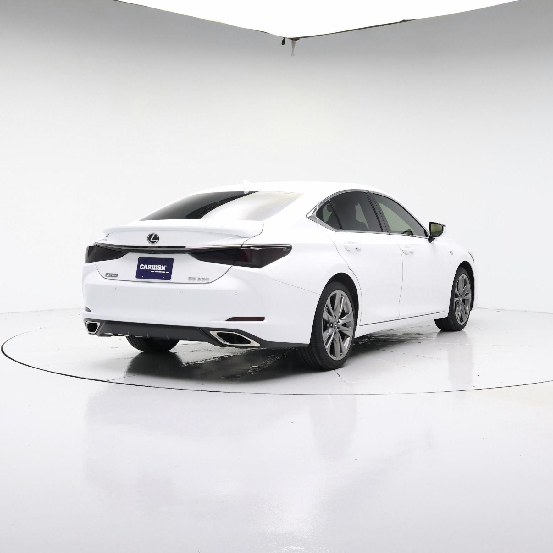 Thumbnail: 2020 Lexus ES - 8