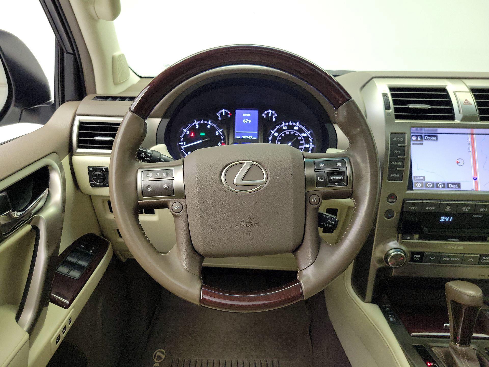 Thumbnail: 2019 Lexus GX - 10