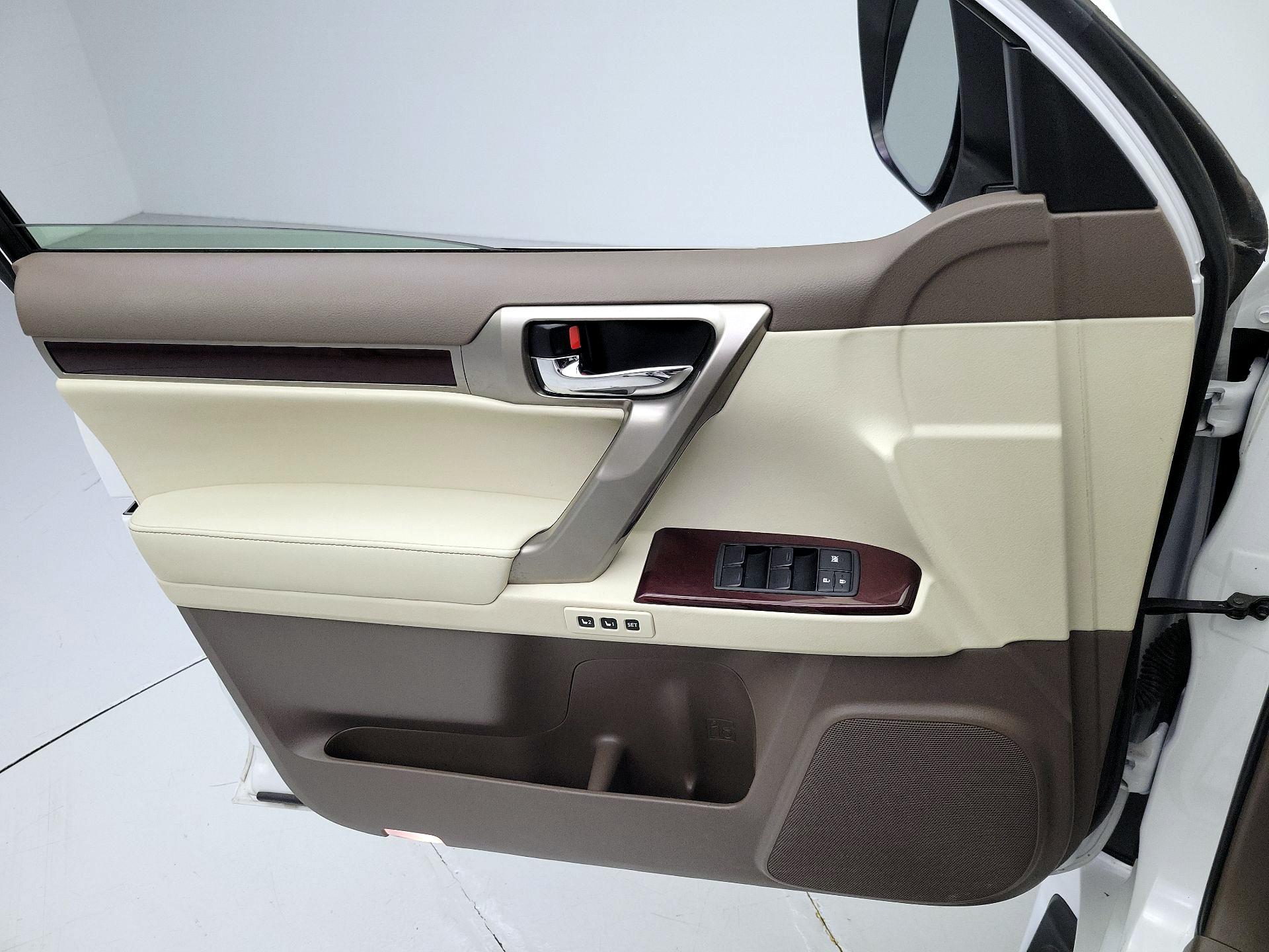 Thumbnail: 2019 Lexus GX - 12