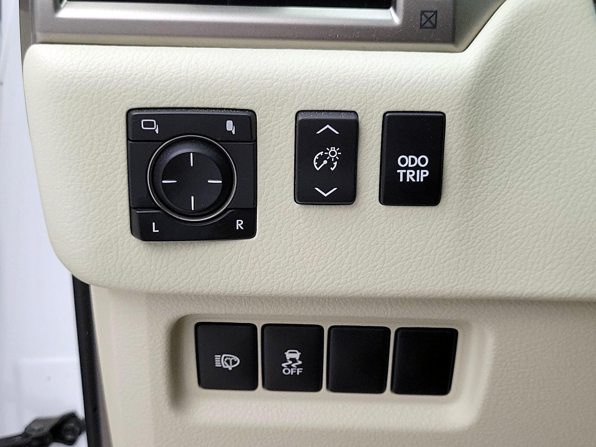 Thumbnail: 2019 Lexus GX - 13