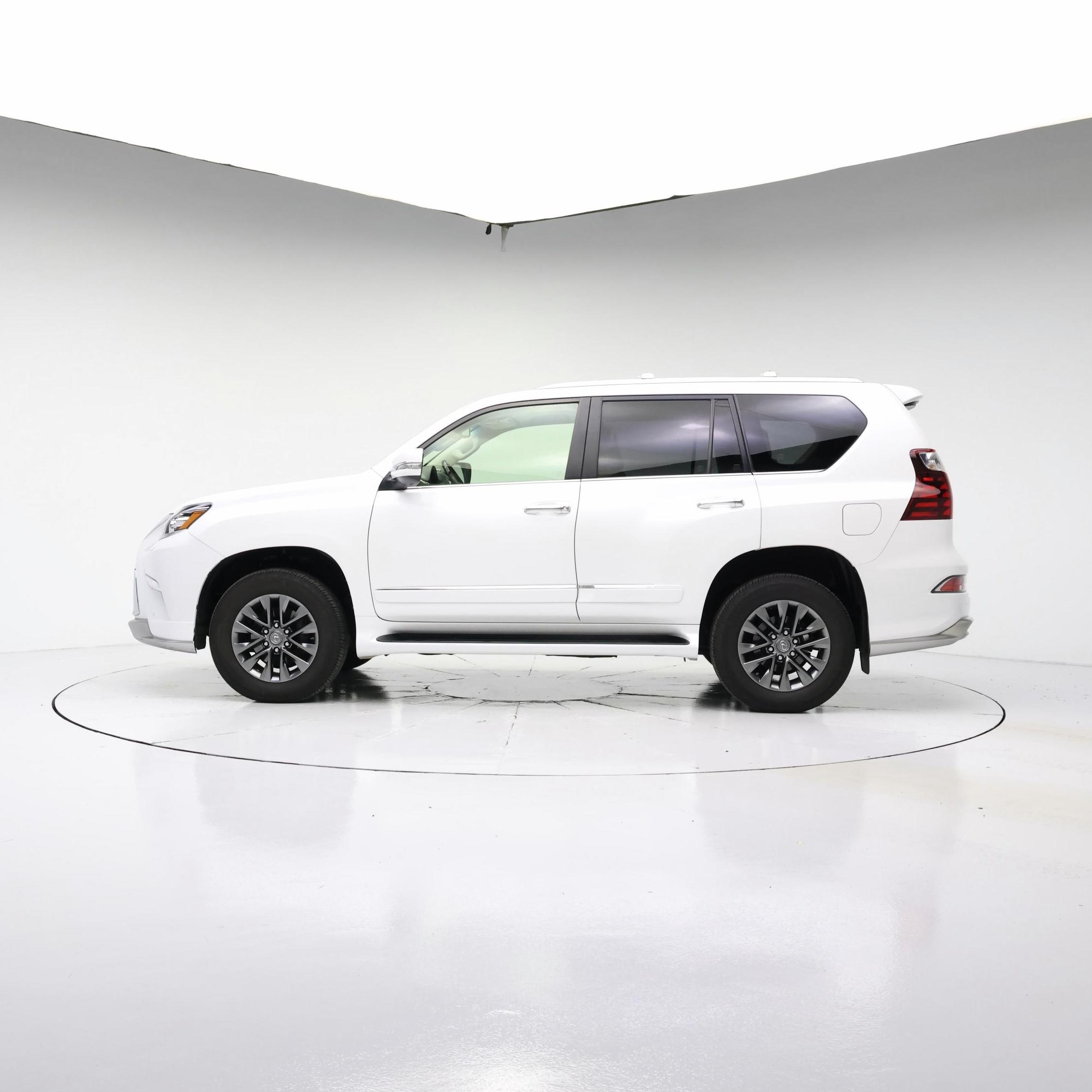 Thumbnail: 2019 Lexus GX - 3