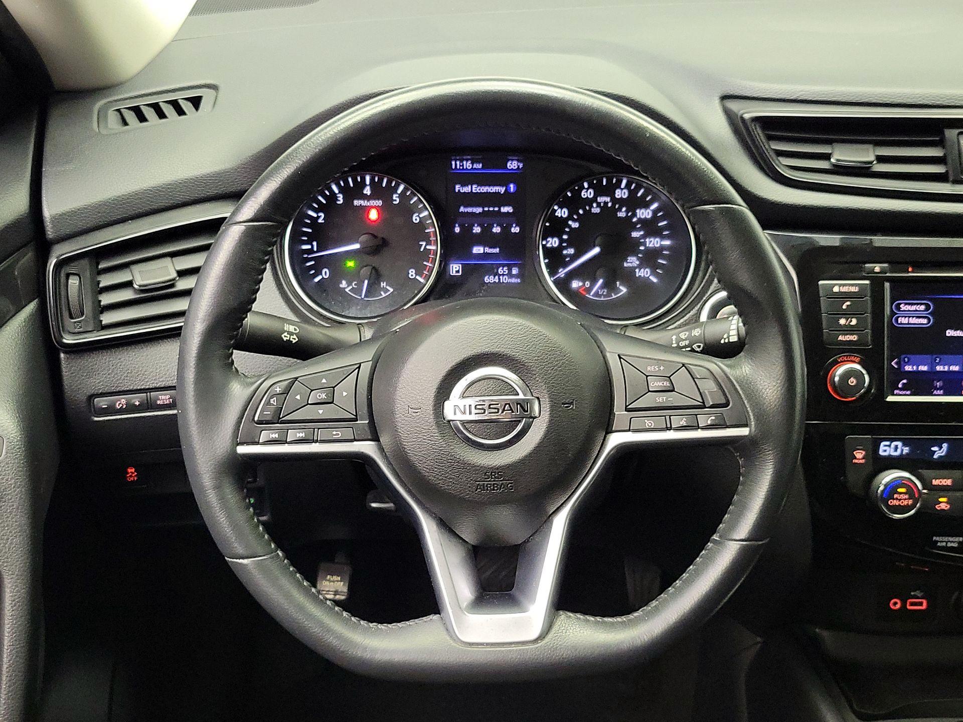 Thumbnail: 2018 Nissan Rogue - 10
