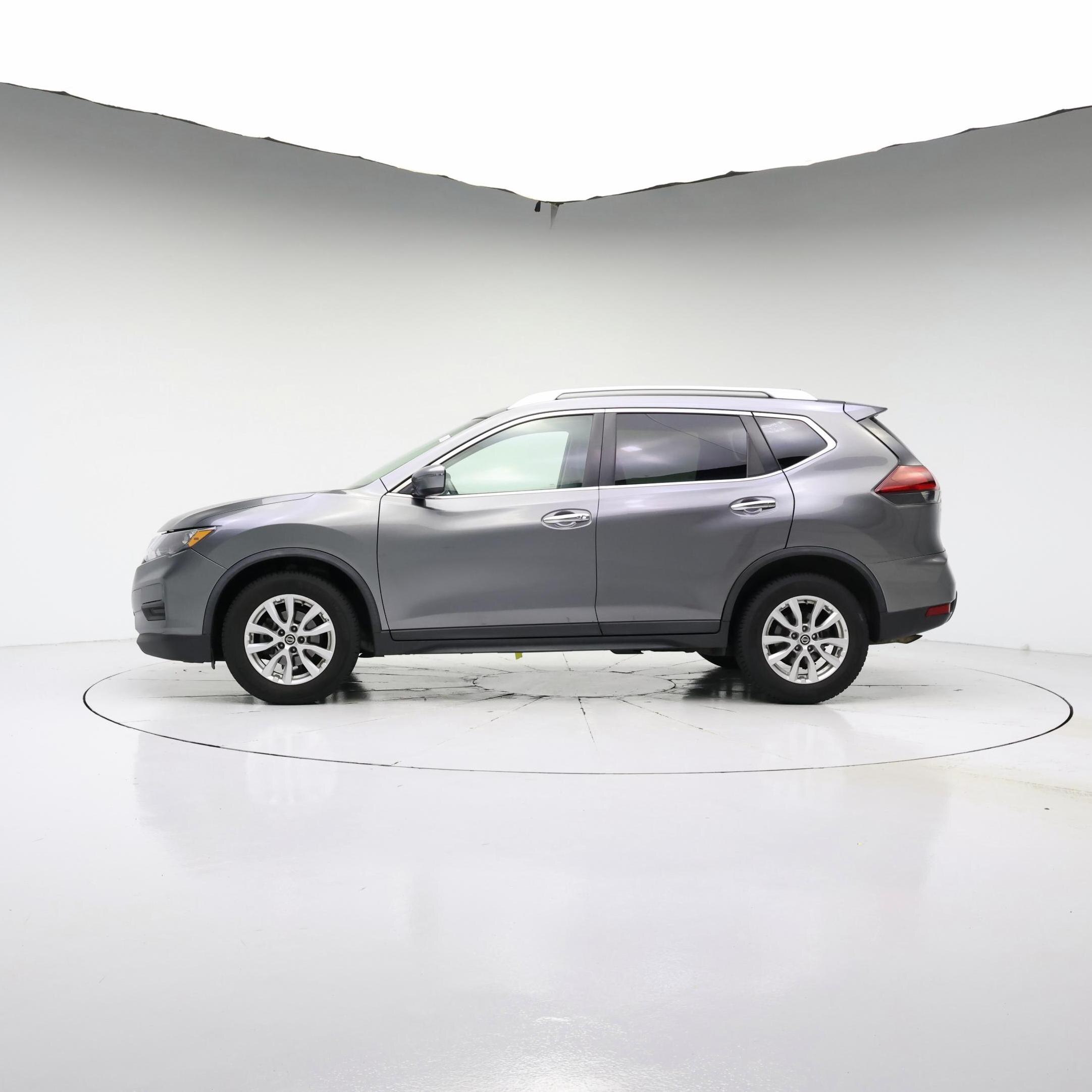 Thumbnail: 2018 Nissan Rogue - 3