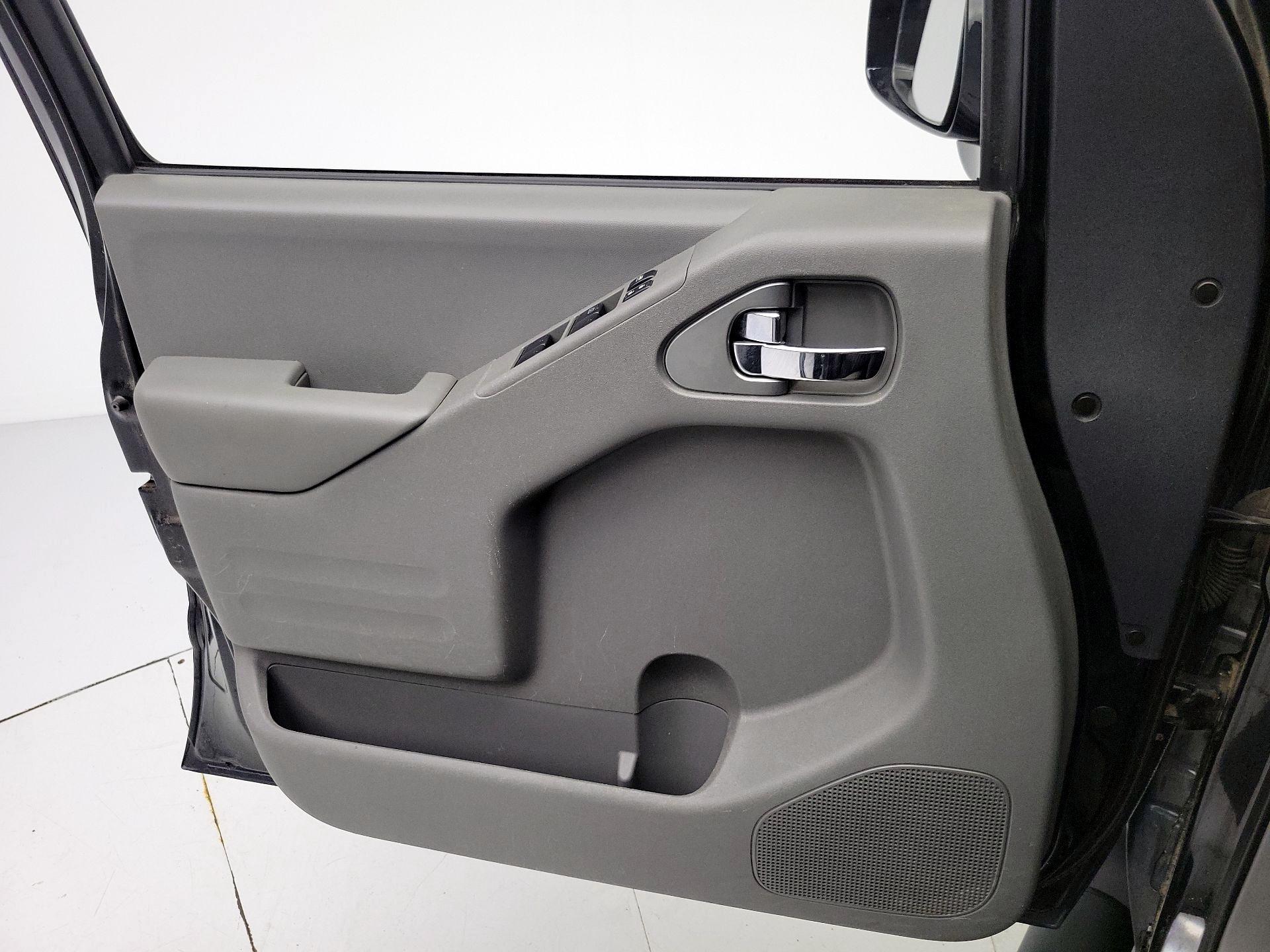 Thumbnail: 2021 Nissan Frontier - 12