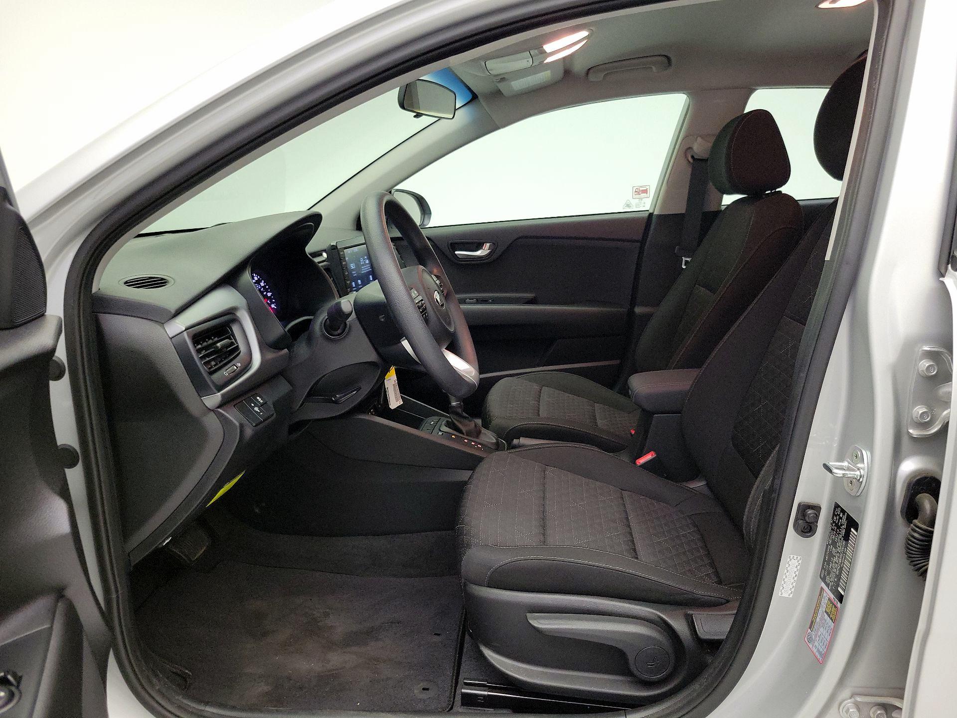 Thumbnail: 2019 Kia Rio5 - 11