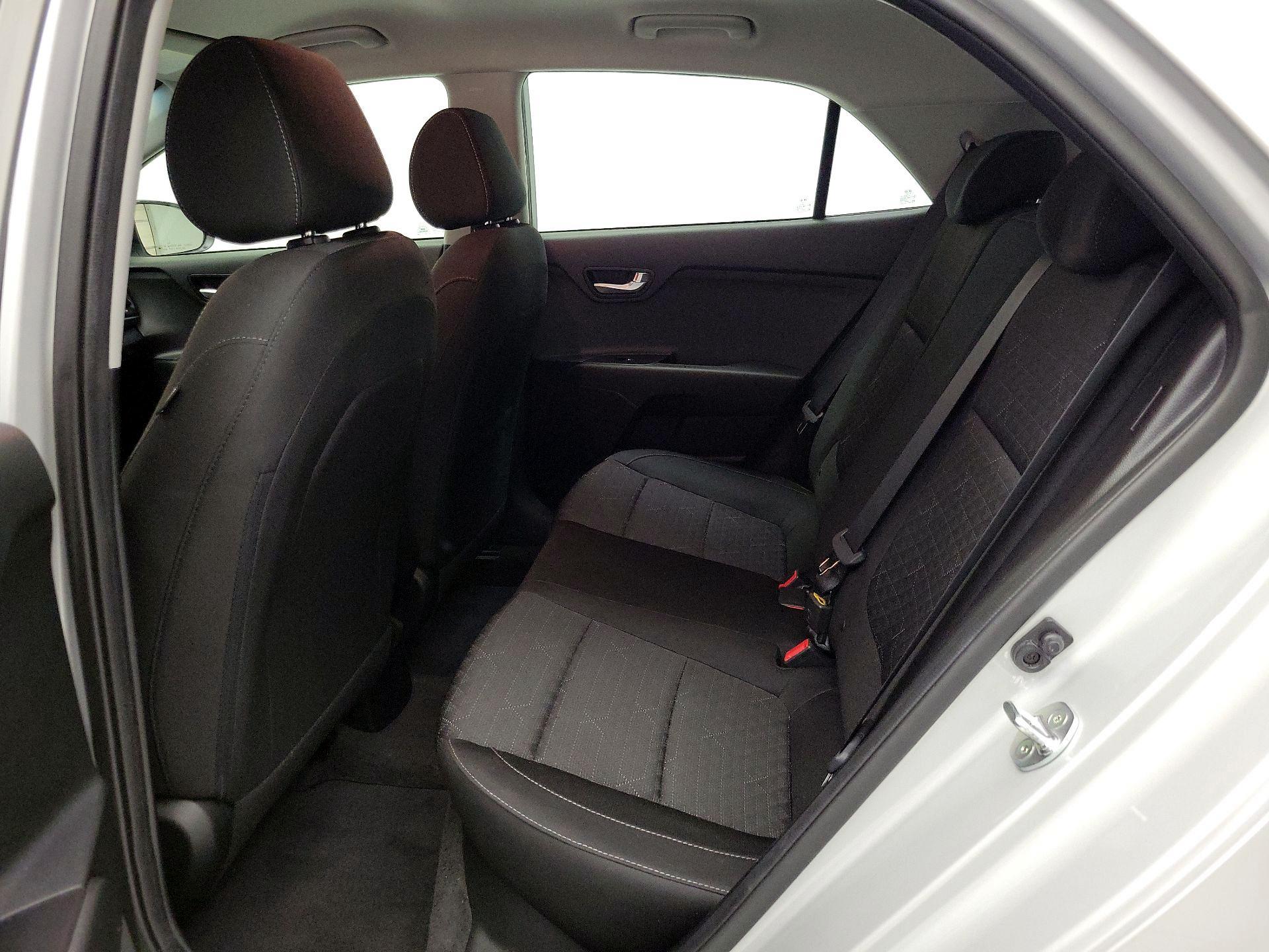 Thumbnail: 2019 Kia Rio5 - 18