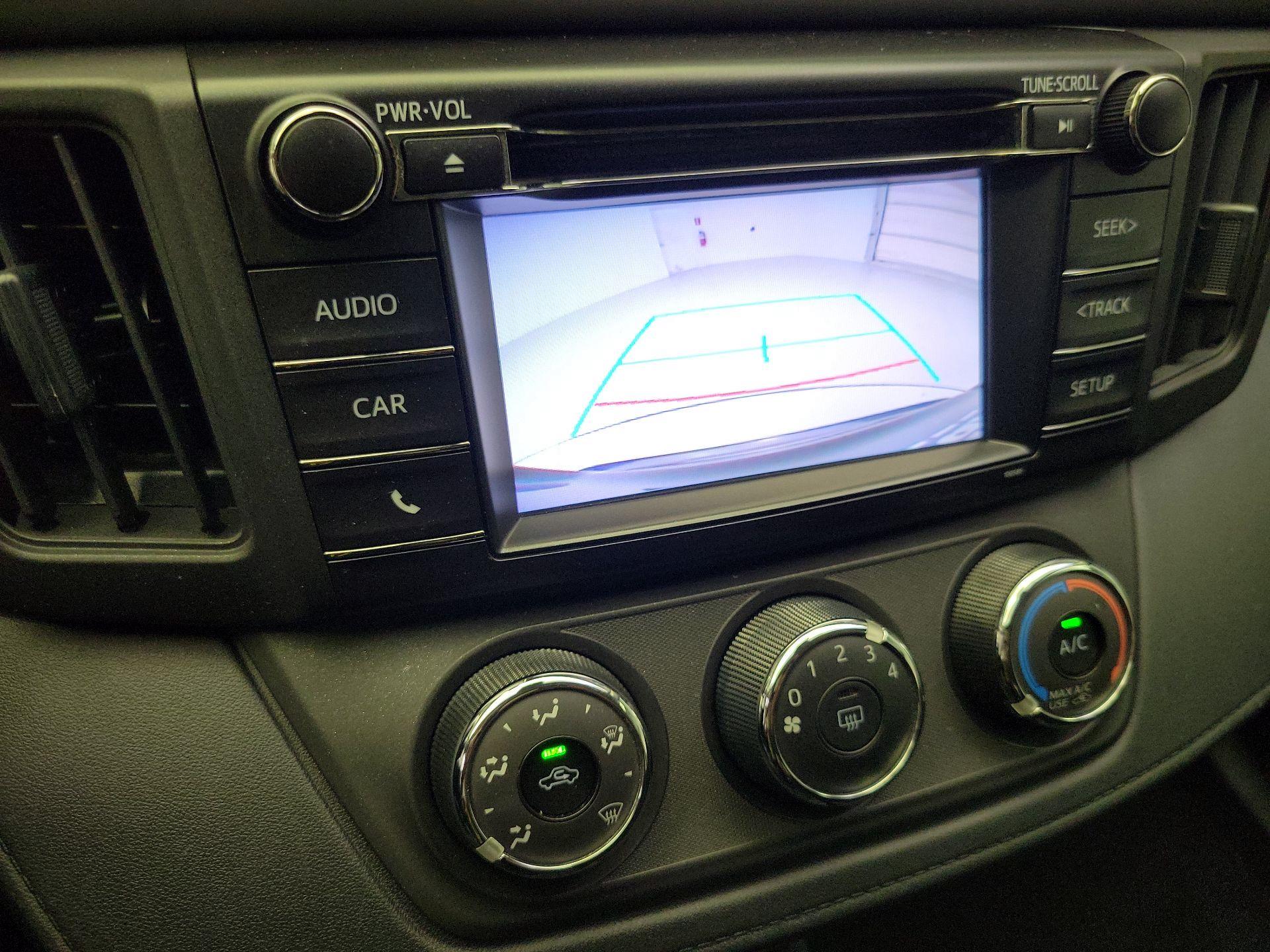 Thumbnail: 2018 Toyota RAV4 - 14
