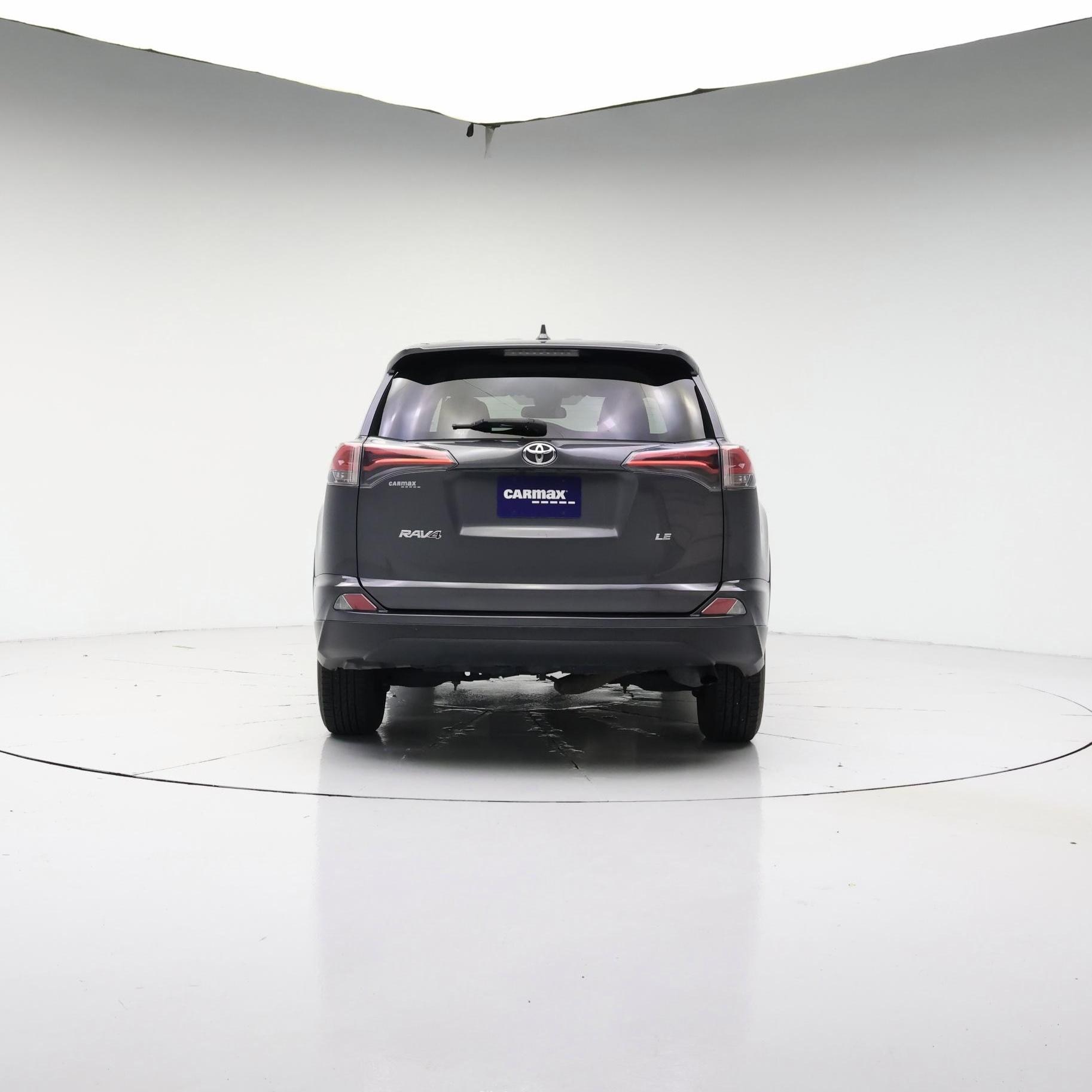 Thumbnail: 2018 Toyota RAV4 - 6