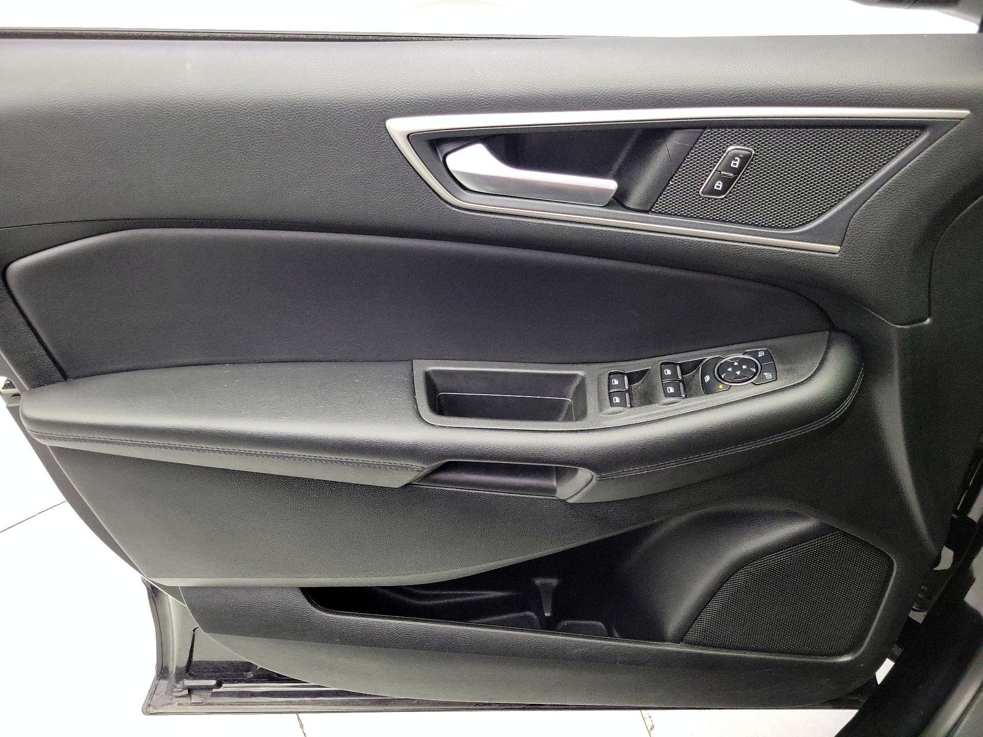 Thumbnail: 2023 Ford Edge - 12