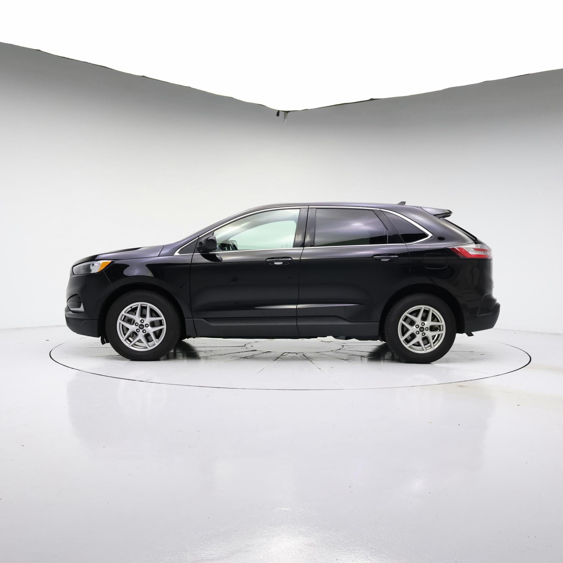 Thumbnail: 2023 Ford Edge - 3