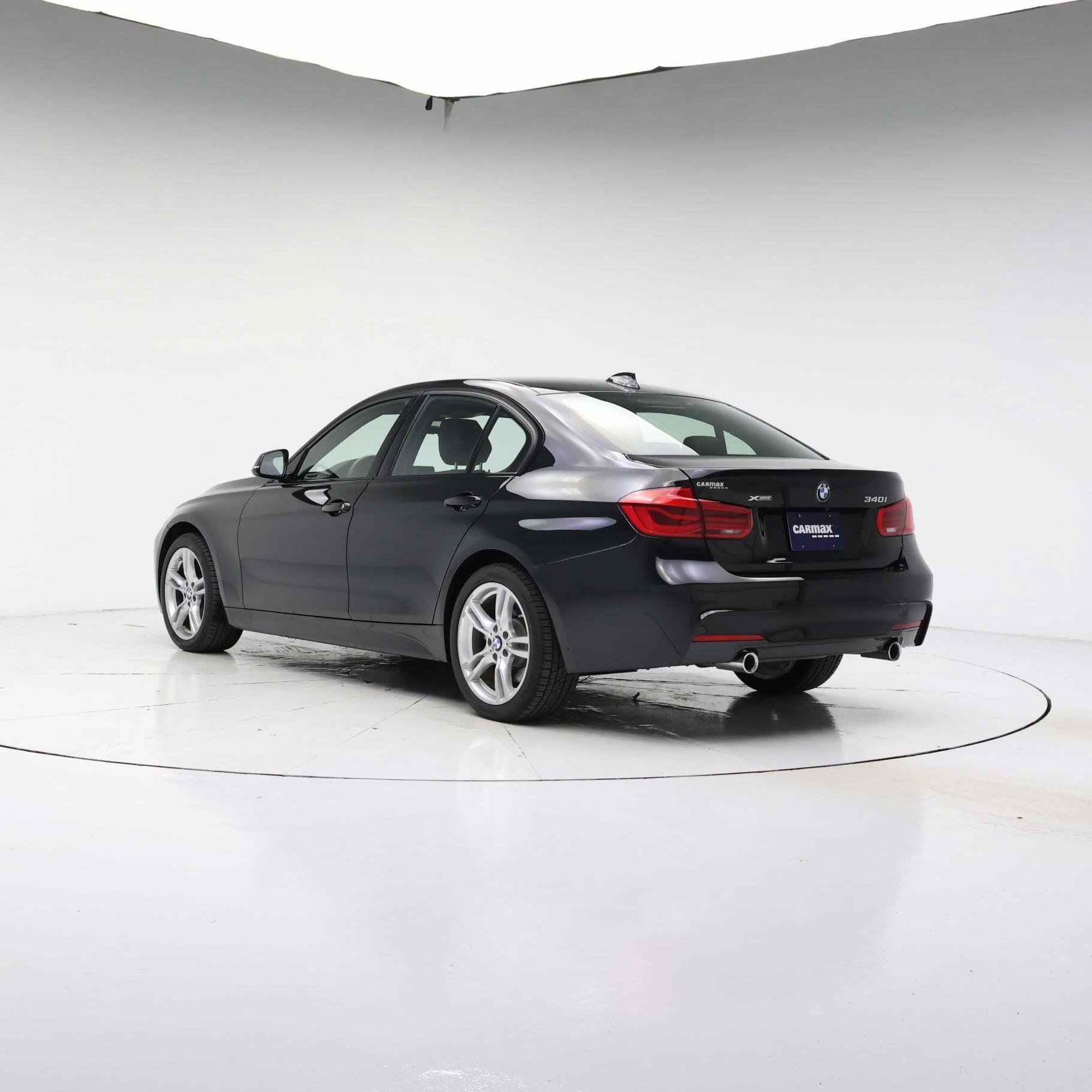 Thumbnail: 2017 BMW 3 Series - 2