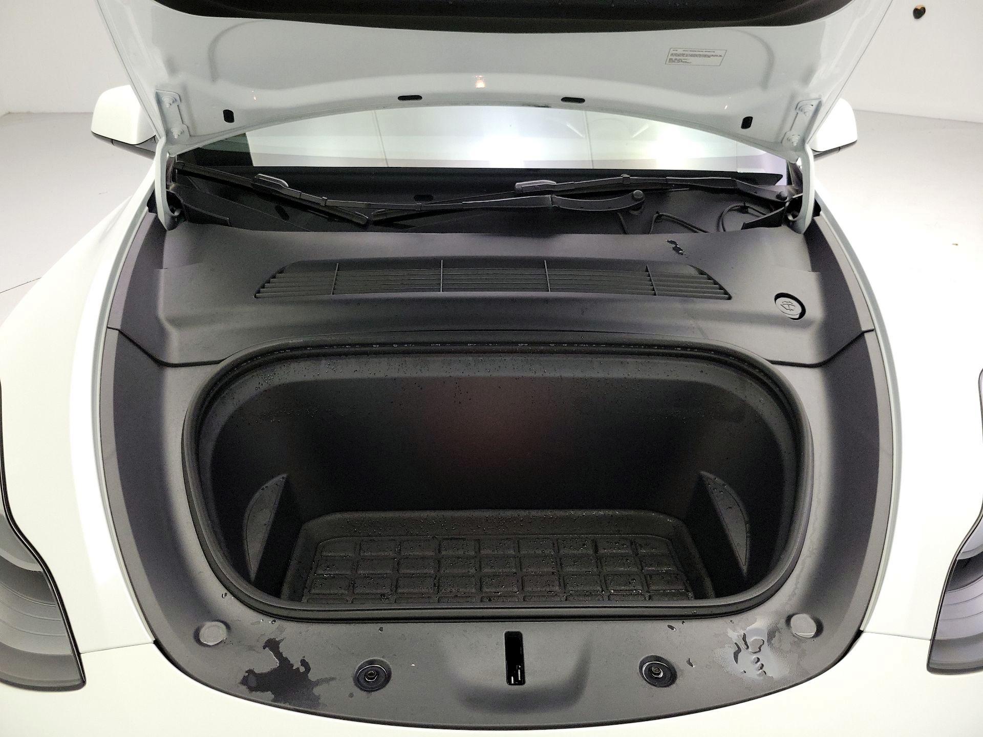 Thumbnail: 2023 Tesla Model Y - 20