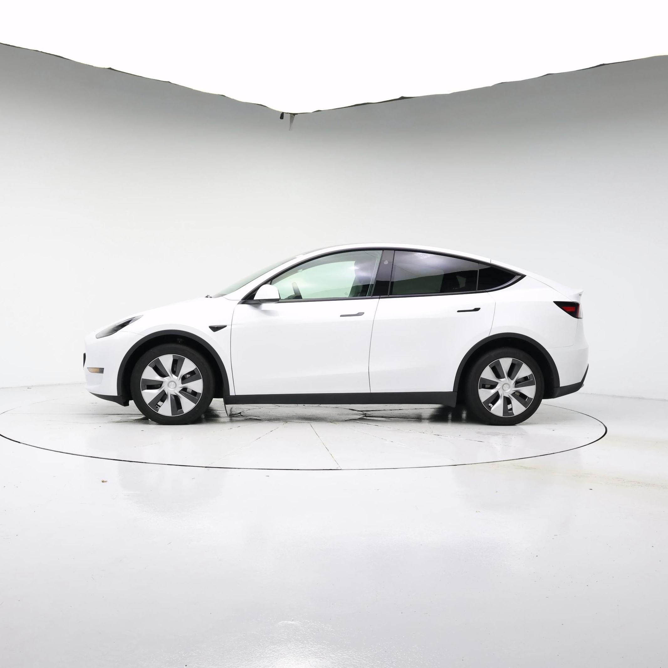 Thumbnail: 2023 Tesla Model Y - 3