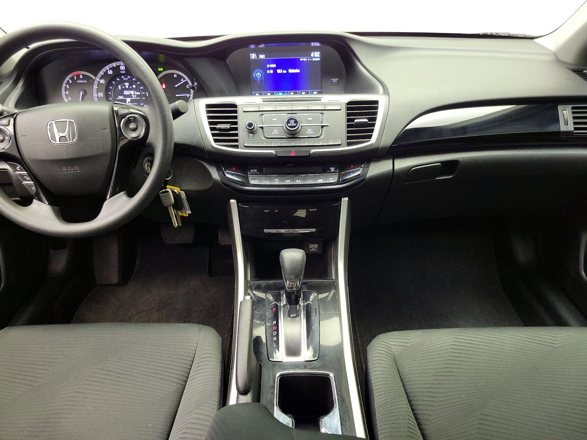 Thumbnail: 2017 Honda Accord - 9