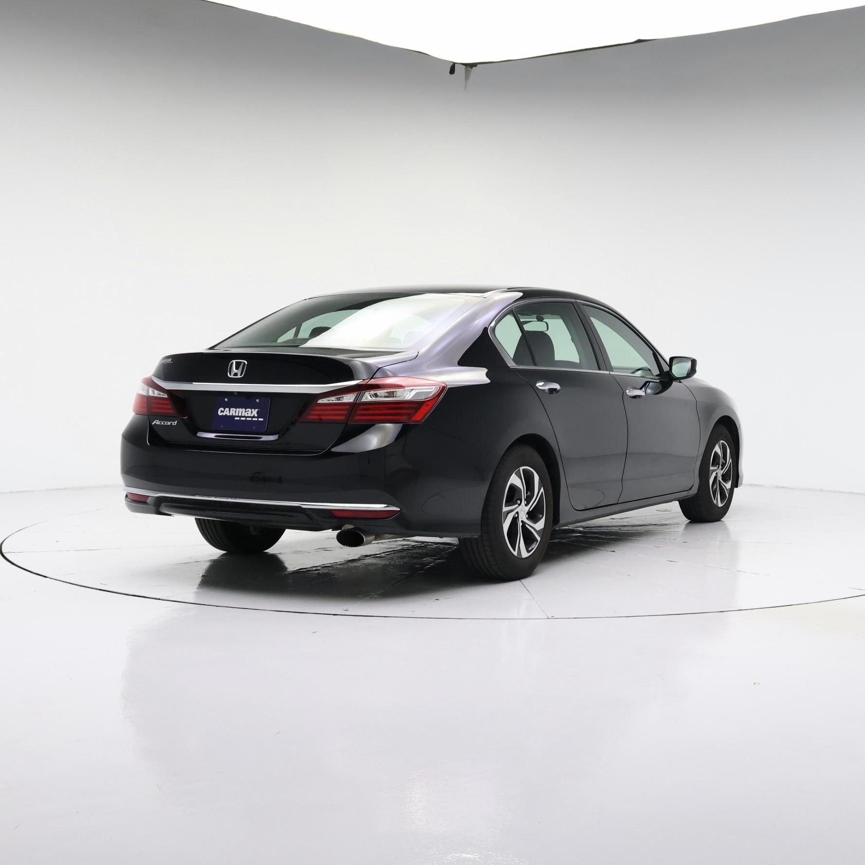 Thumbnail: 2017 Honda Accord - 8