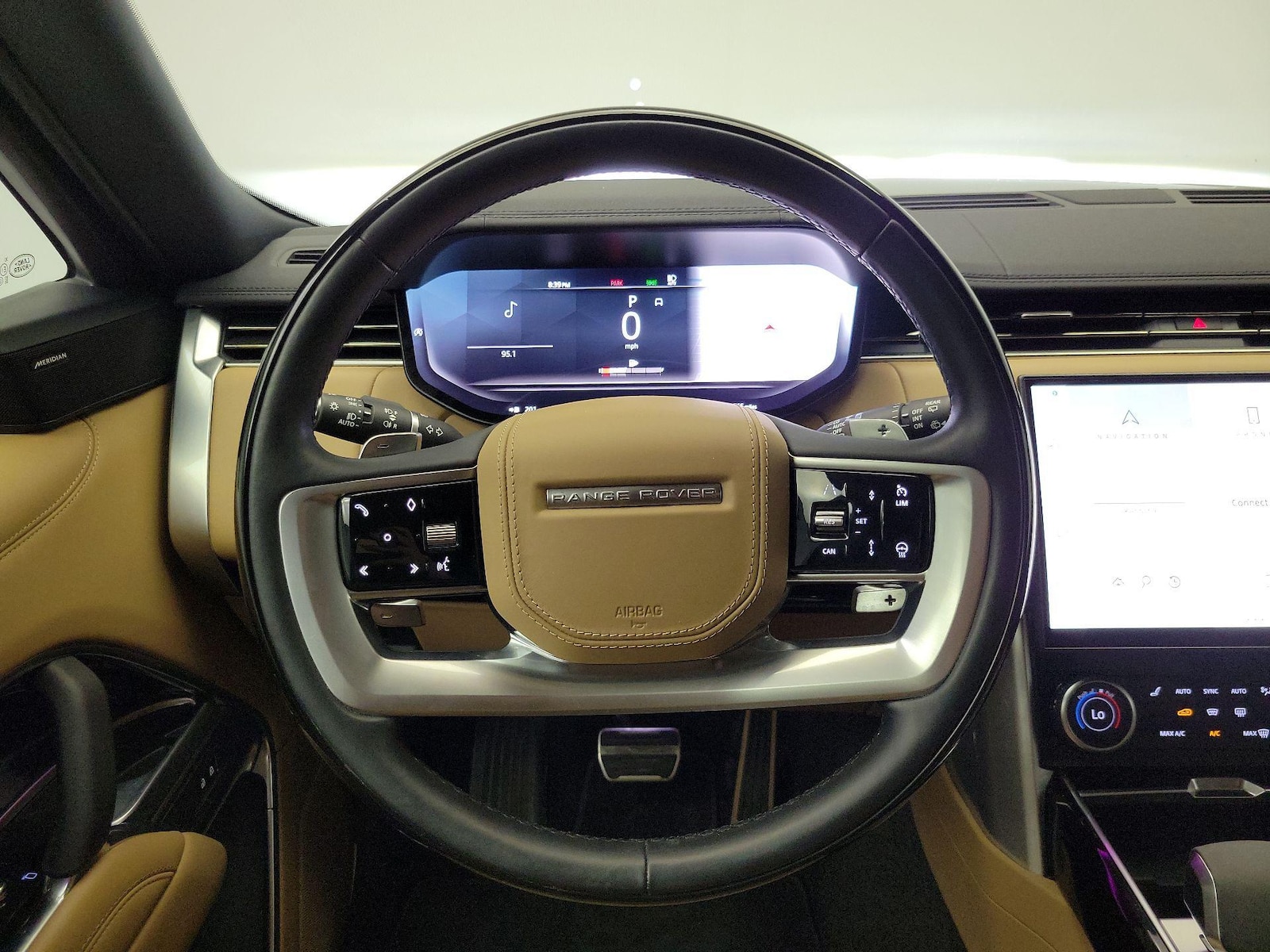 2023 Land Rover Range Rover SE - Photo 11