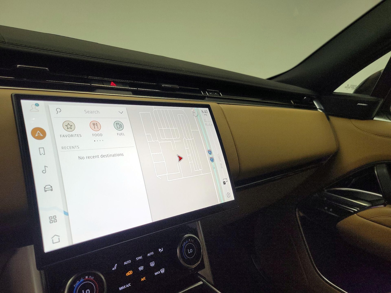 2023 Land Rover Range Rover SE - Photo 15