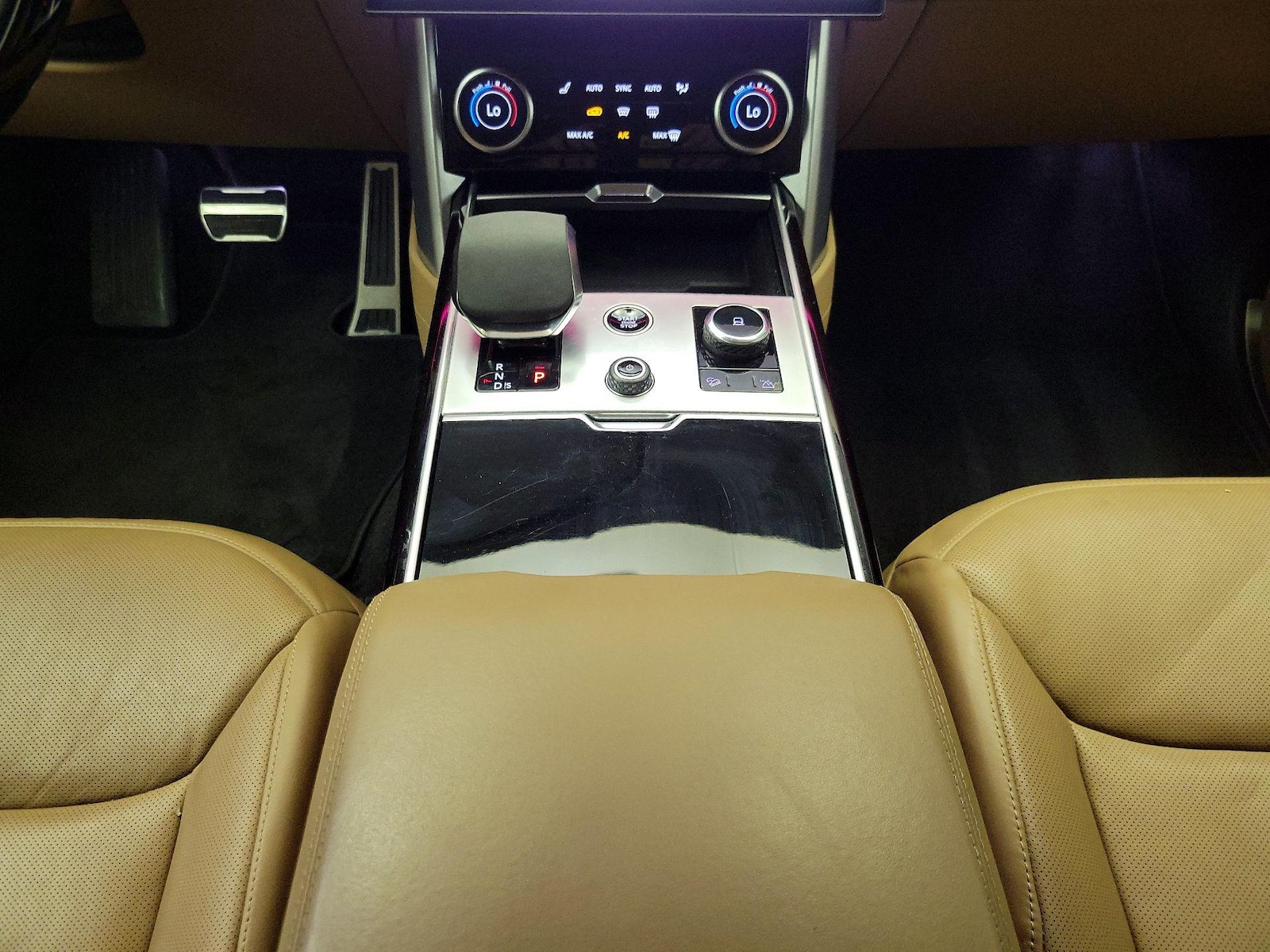 2023 Land Rover Range Rover SE - Photo 19