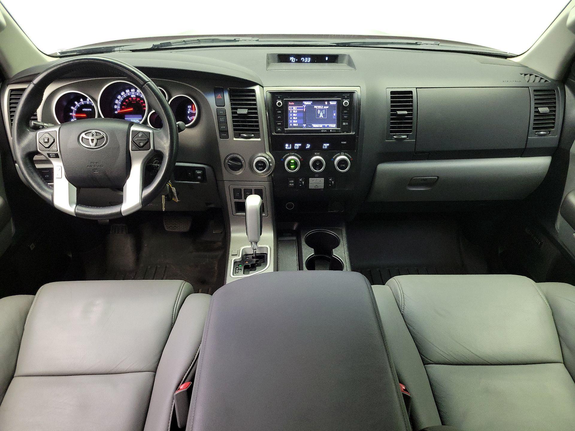 Thumbnail: 2015 Toyota Sequoia - 9