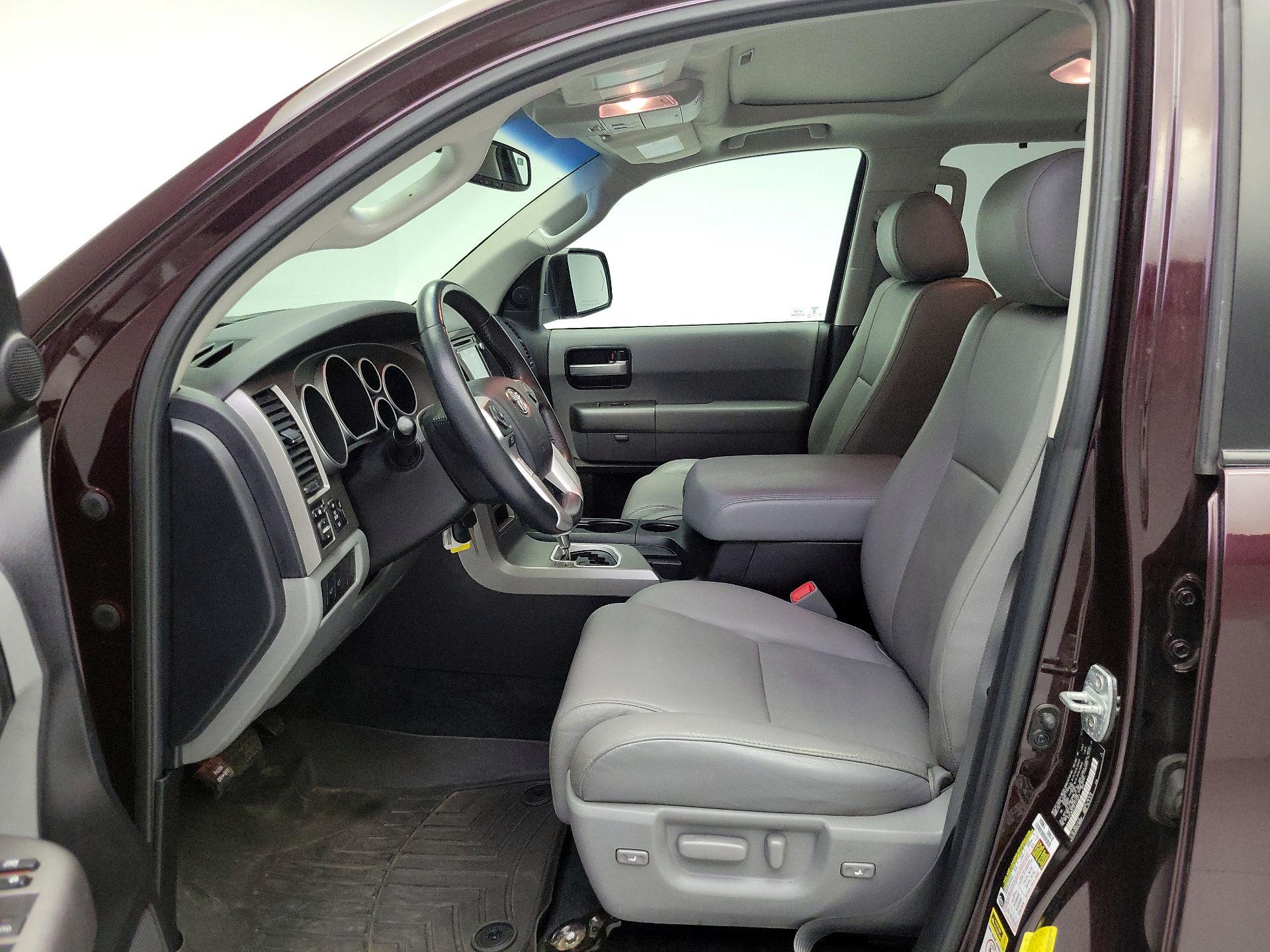 Thumbnail: 2015 Toyota Sequoia - 11
