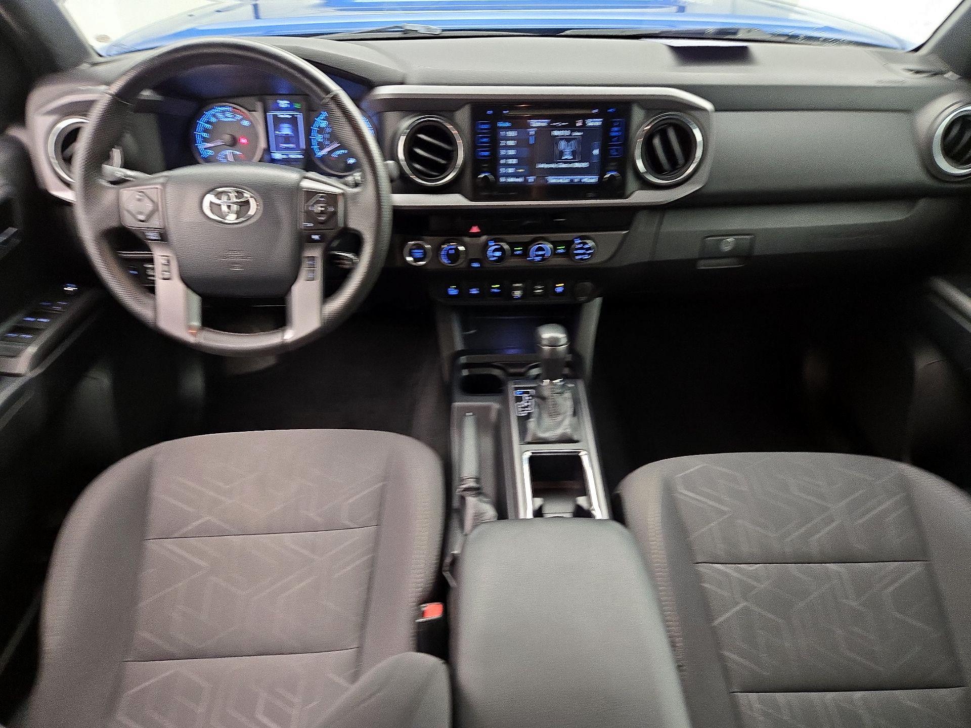 Thumbnail: 2018 Toyota Tacoma - 9