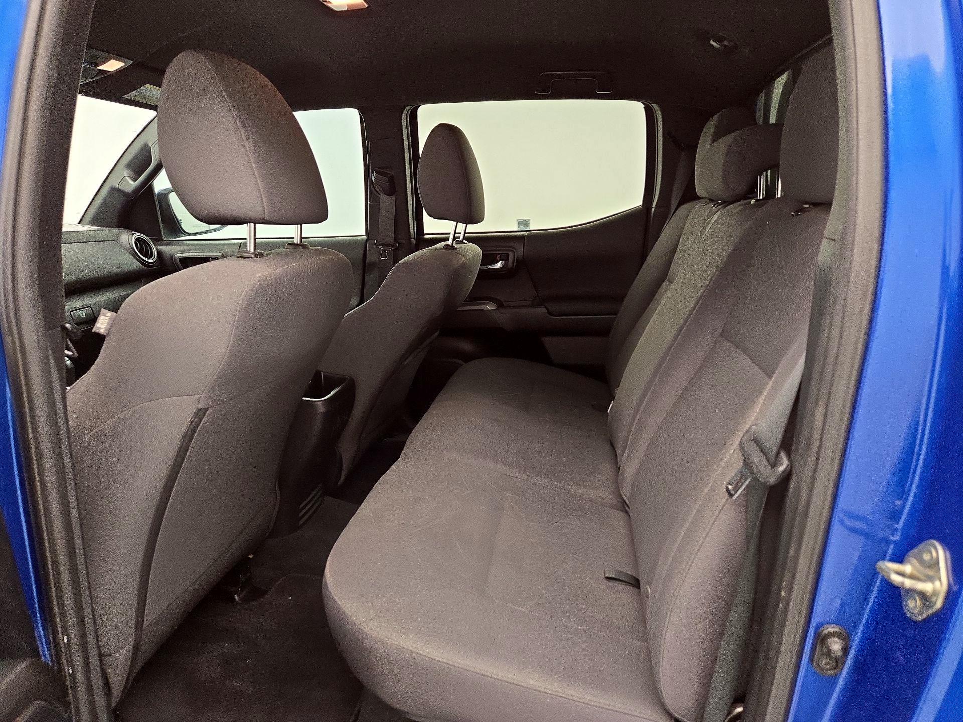Thumbnail: 2018 Toyota Tacoma - 19