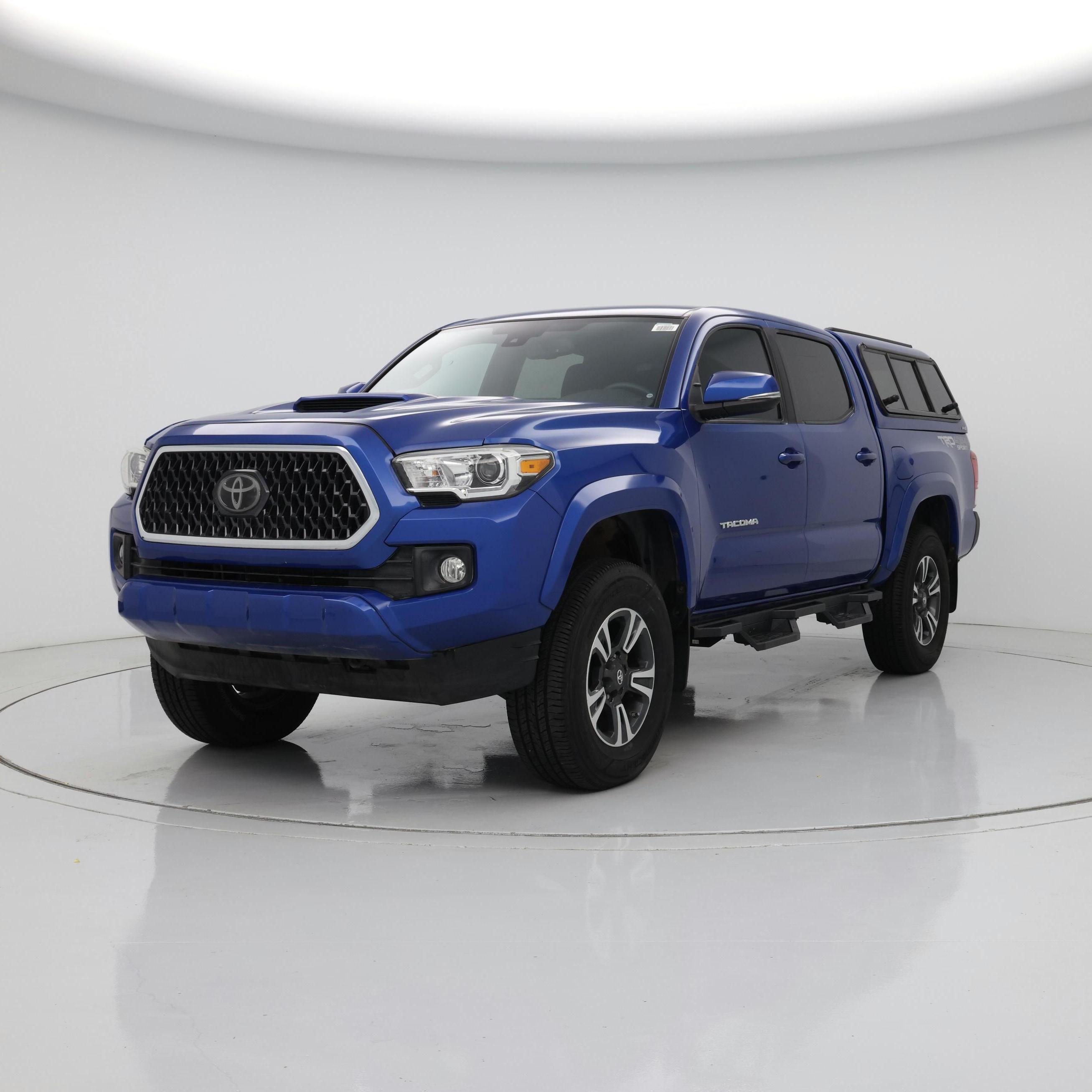 Thumbnail: 2018 Toyota Tacoma - 4