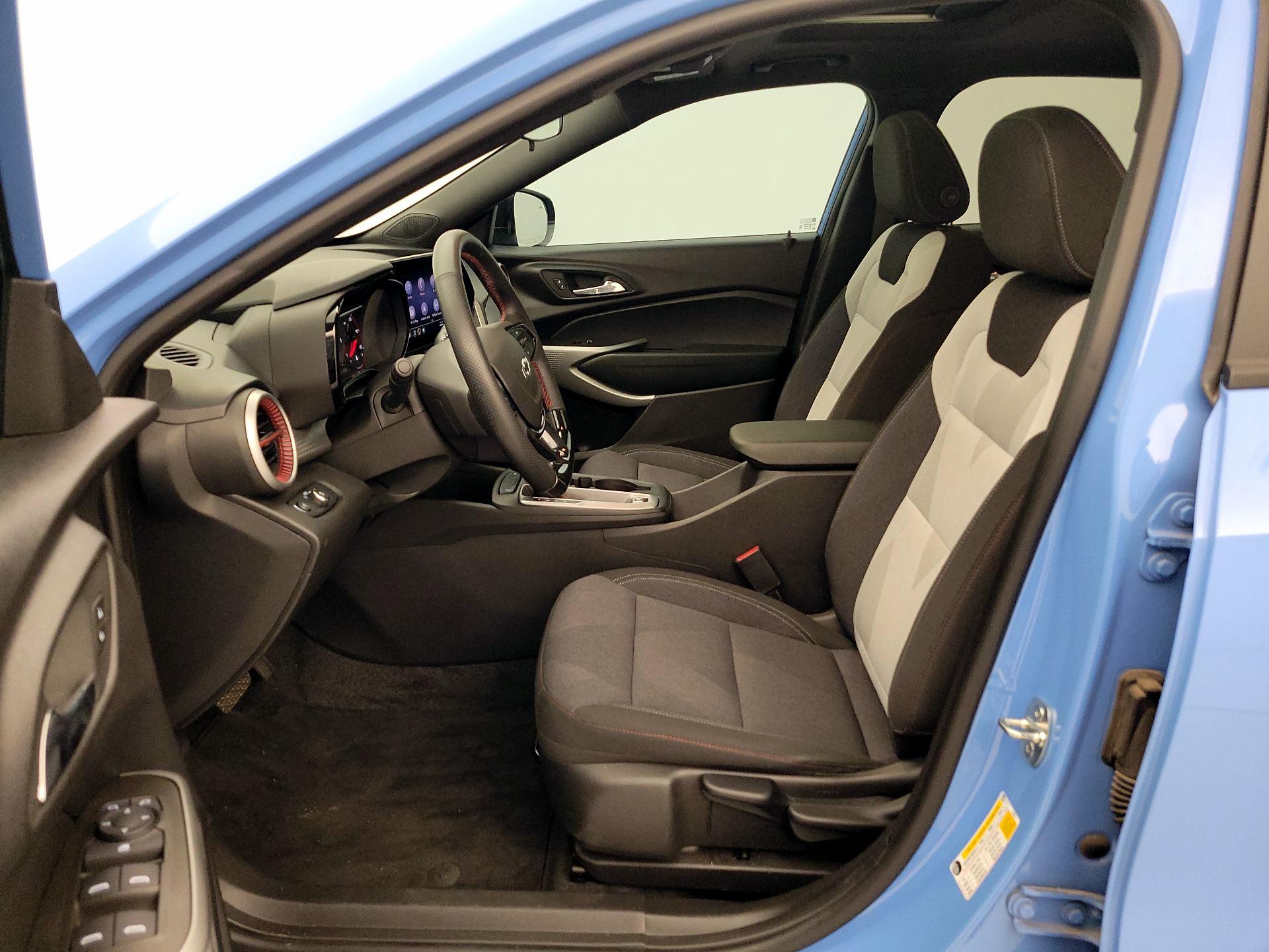 Thumbnail: 2024 Chevrolet Trax - 11