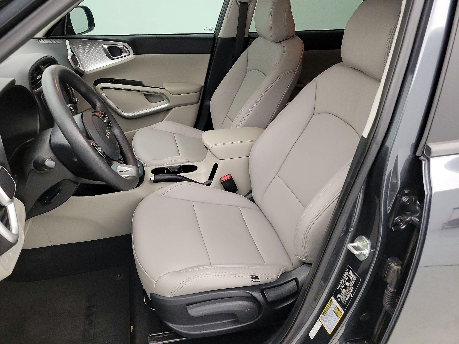Thumbnail: 2023 Kia Soul - 11