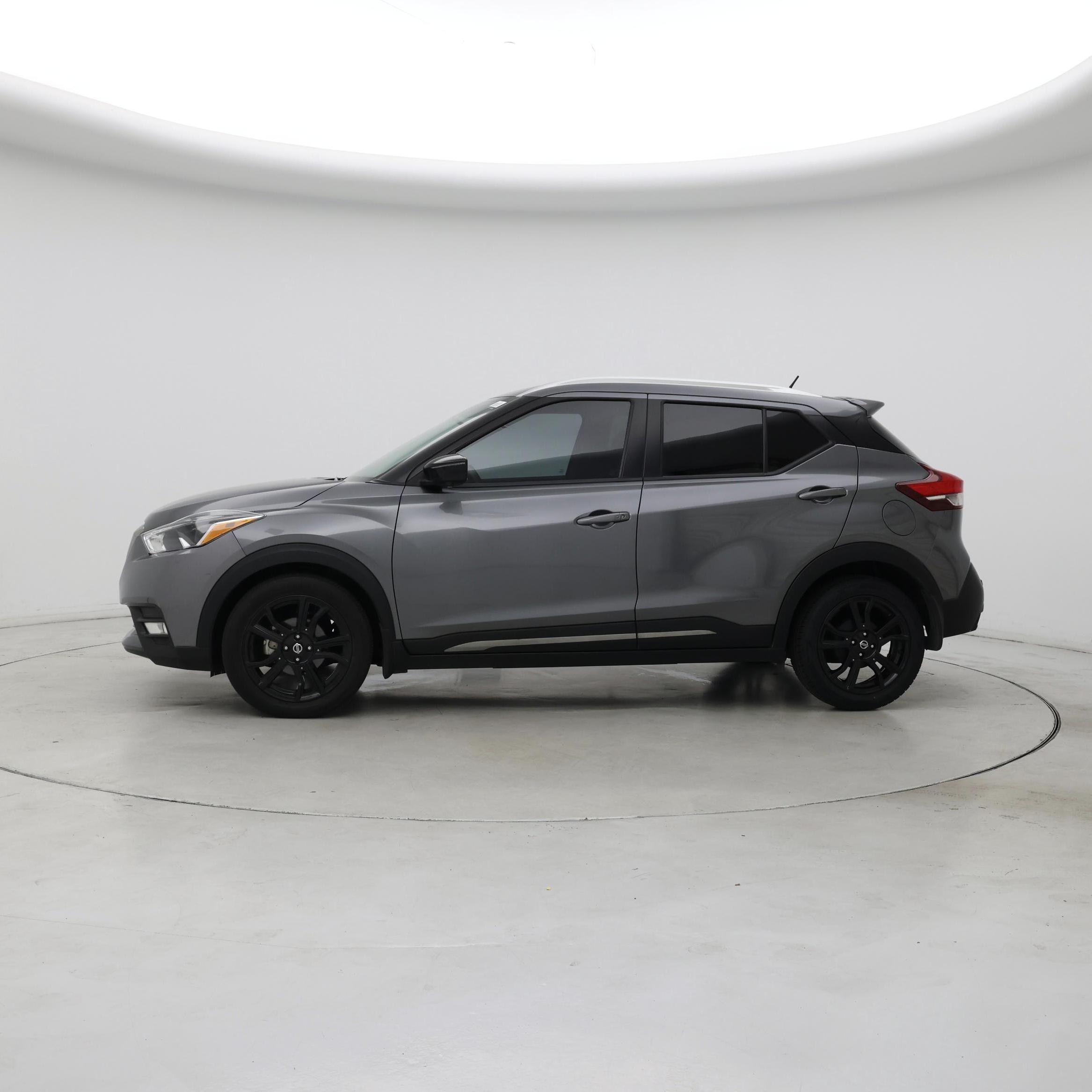 Thumbnail: 2020 Nissan Kicks - 3