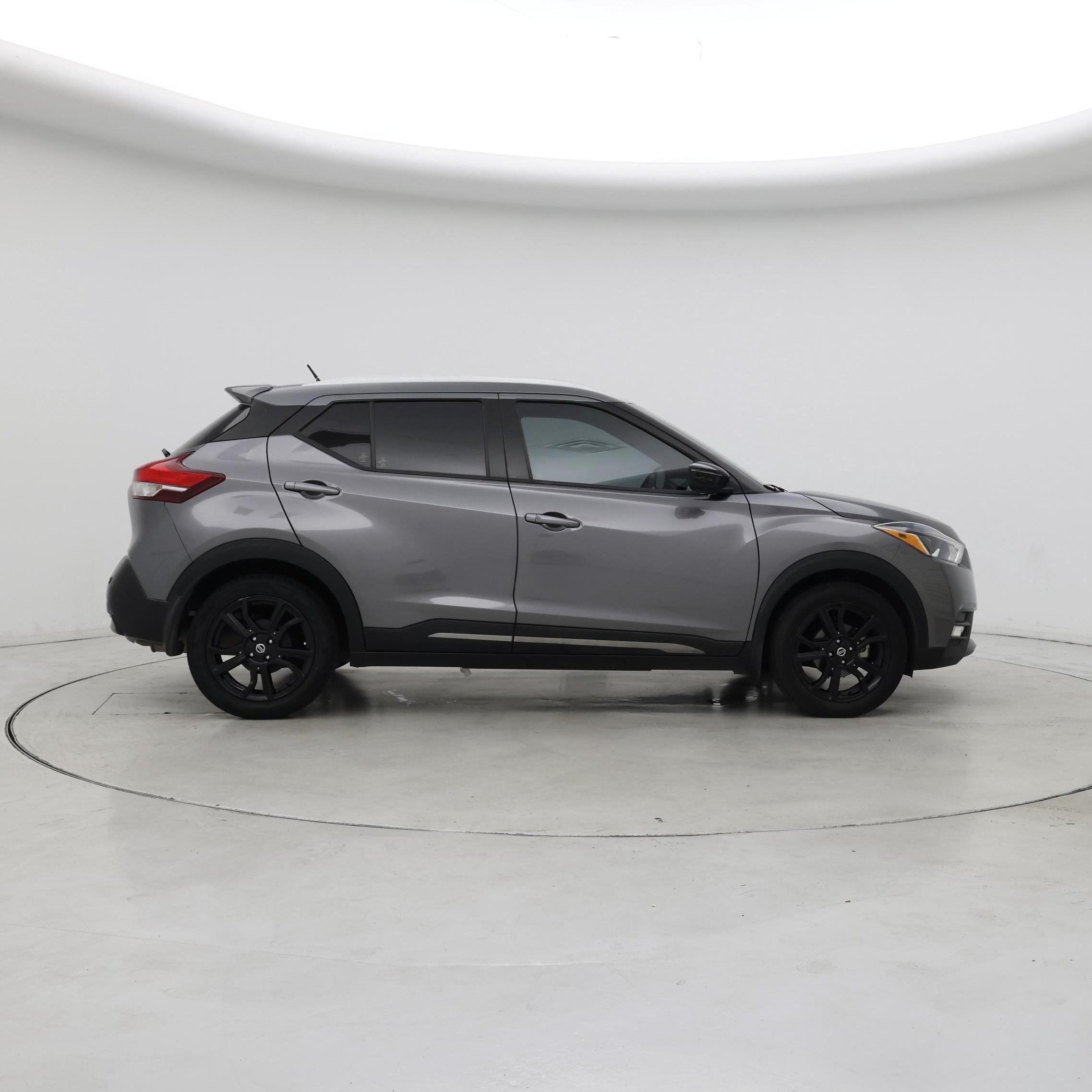 Thumbnail: 2020 Nissan Kicks - 7