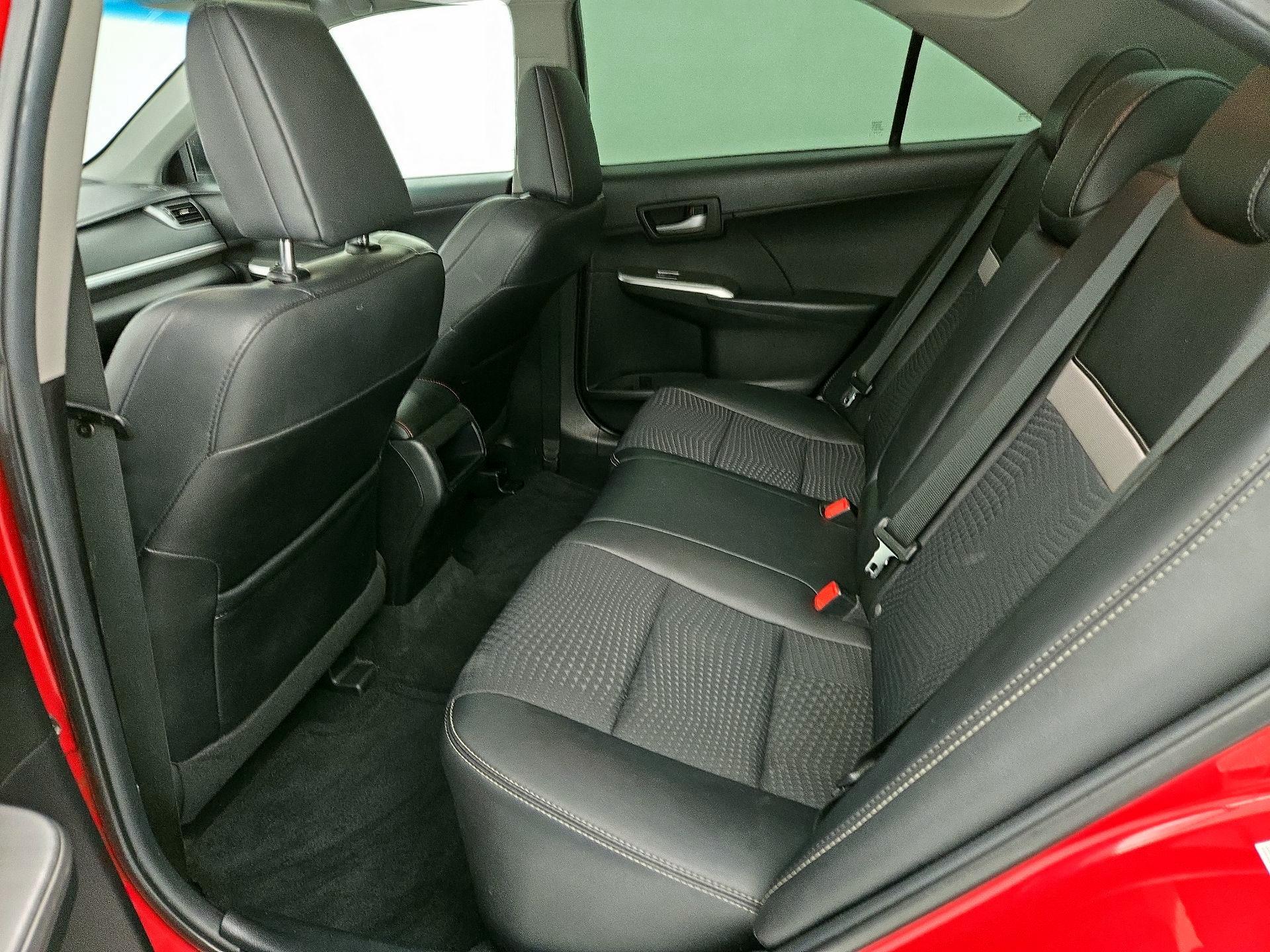 Thumbnail: 2014 Toyota Camry - 19