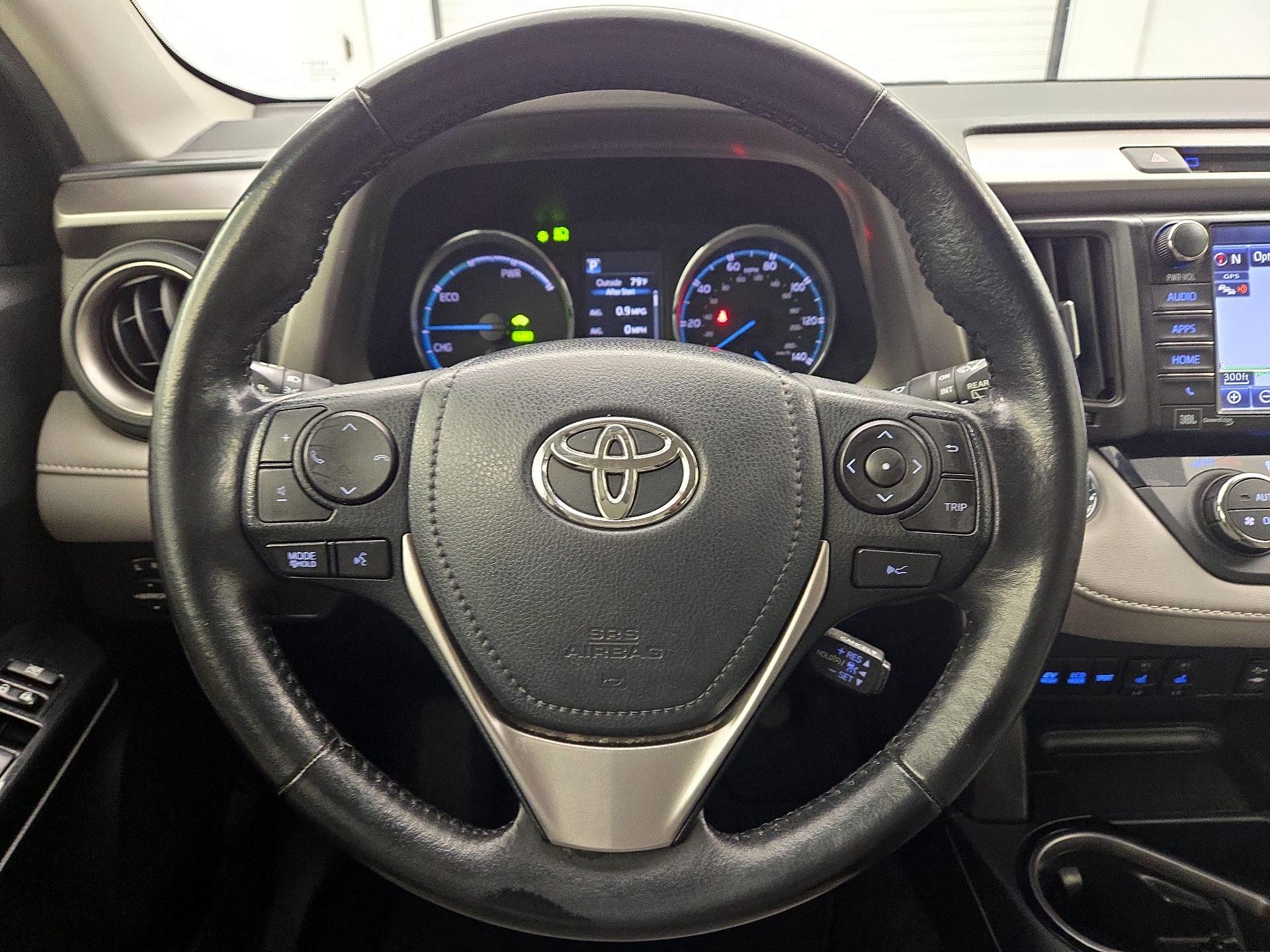 Thumbnail: 2018 Toyota RAV4 - 10