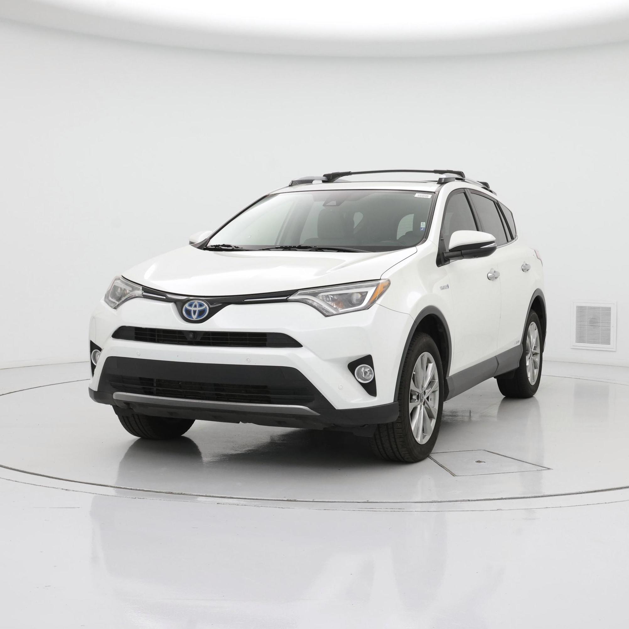 Thumbnail: 2018 Toyota RAV4 - 4