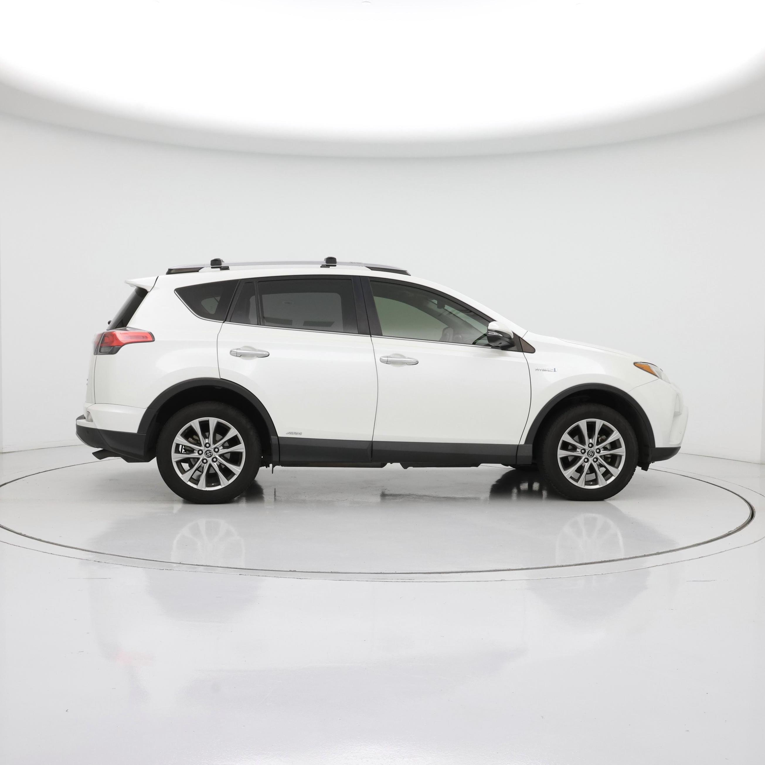Thumbnail: 2018 Toyota RAV4 - 7