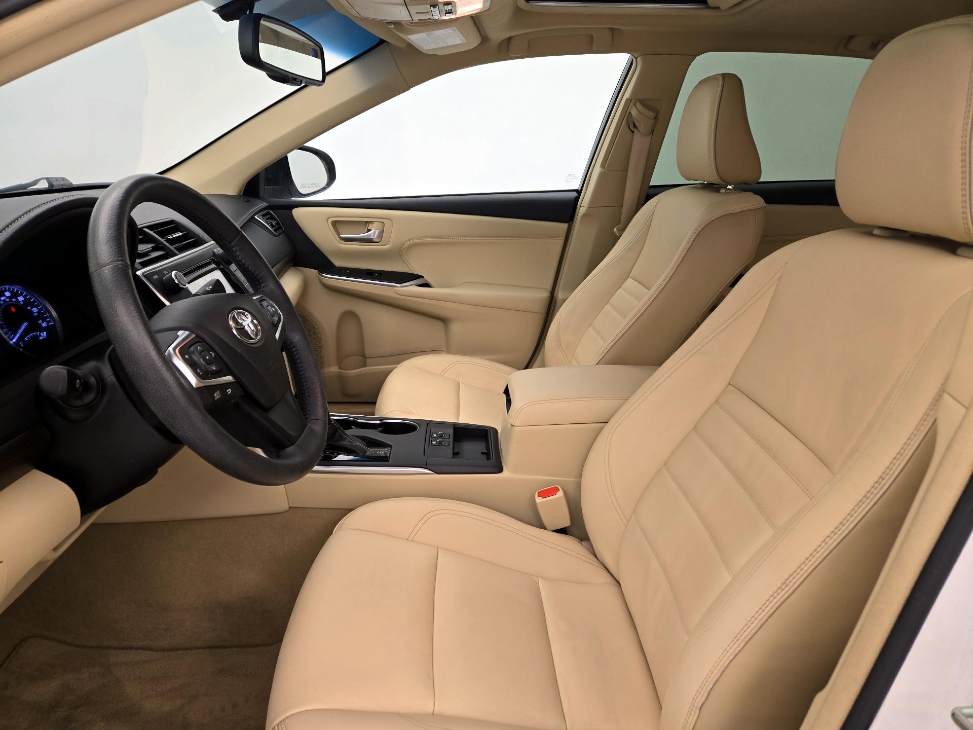 Thumbnail: 2017 Toyota Camry - 11