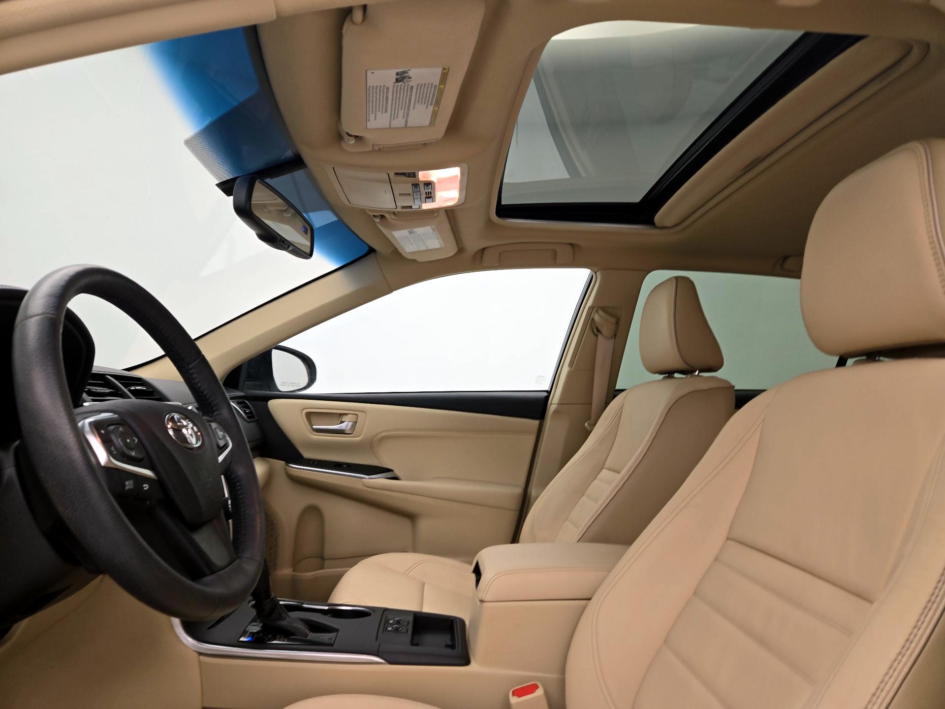 Thumbnail: 2017 Toyota Camry - 19