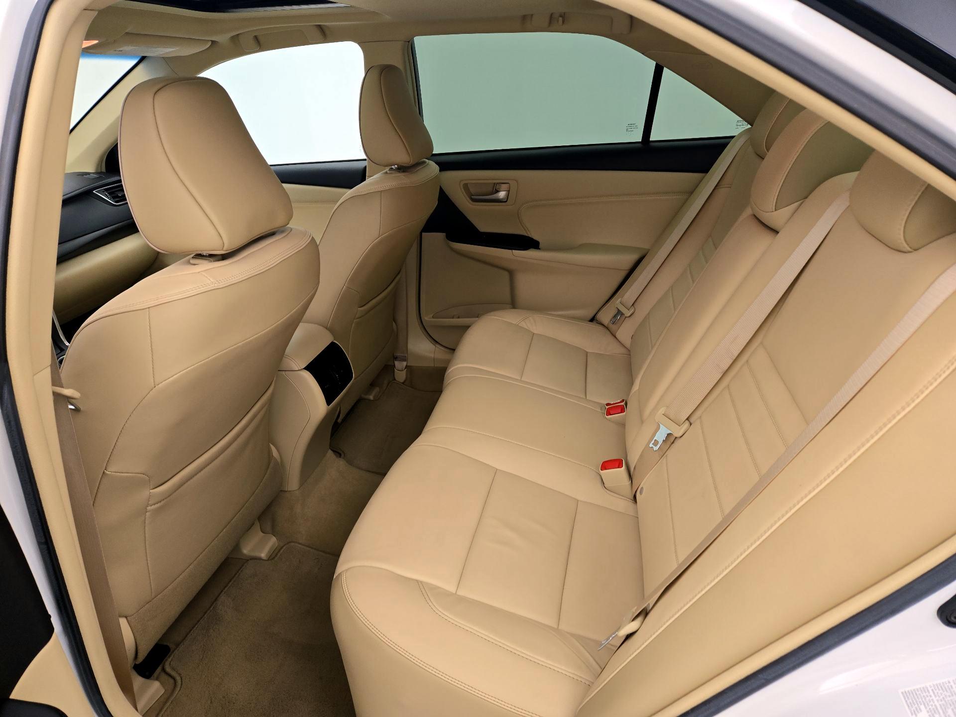 Thumbnail: 2017 Toyota Camry - 20