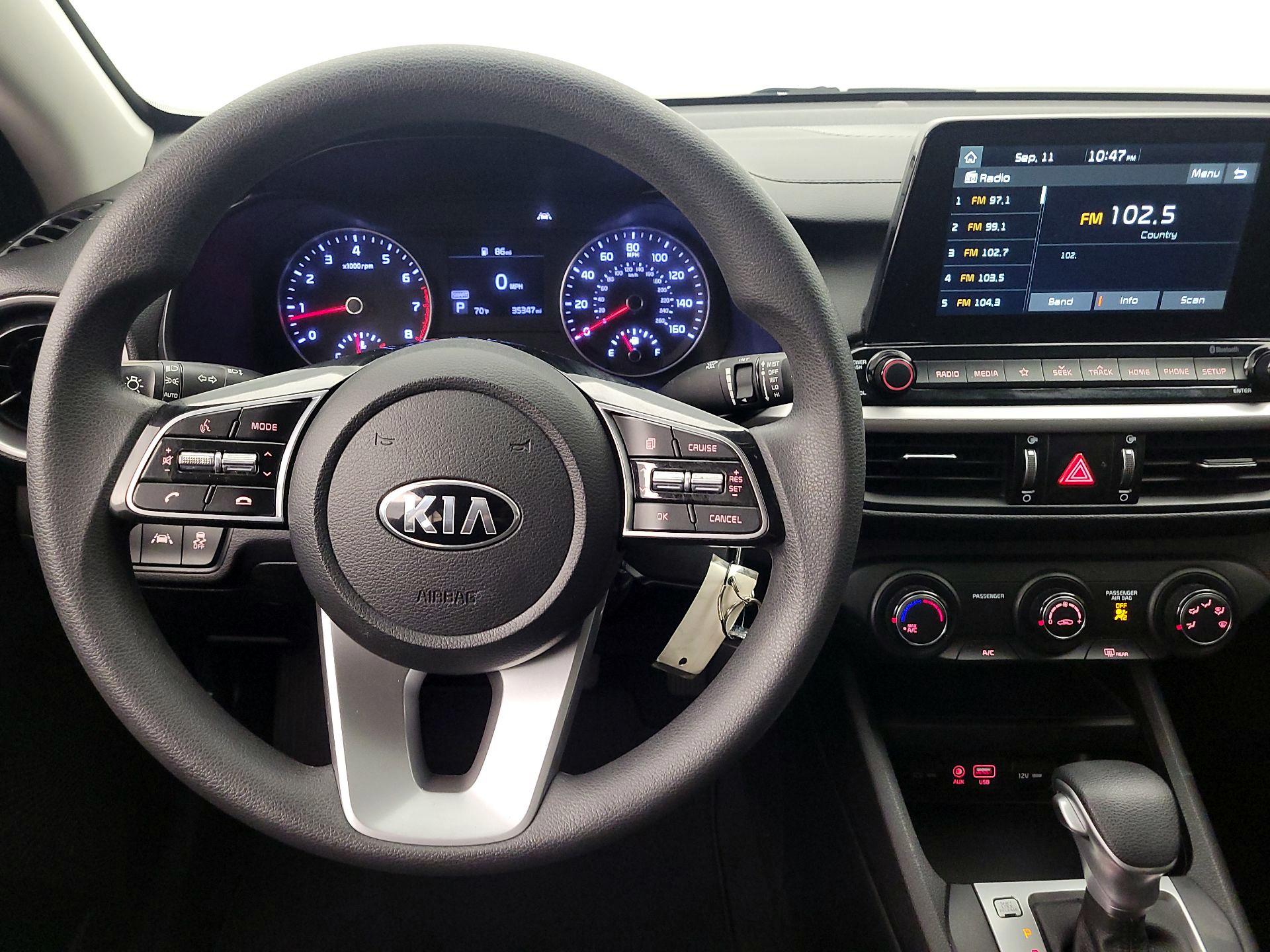 Thumbnail: 2020 Kia Forte - 10
